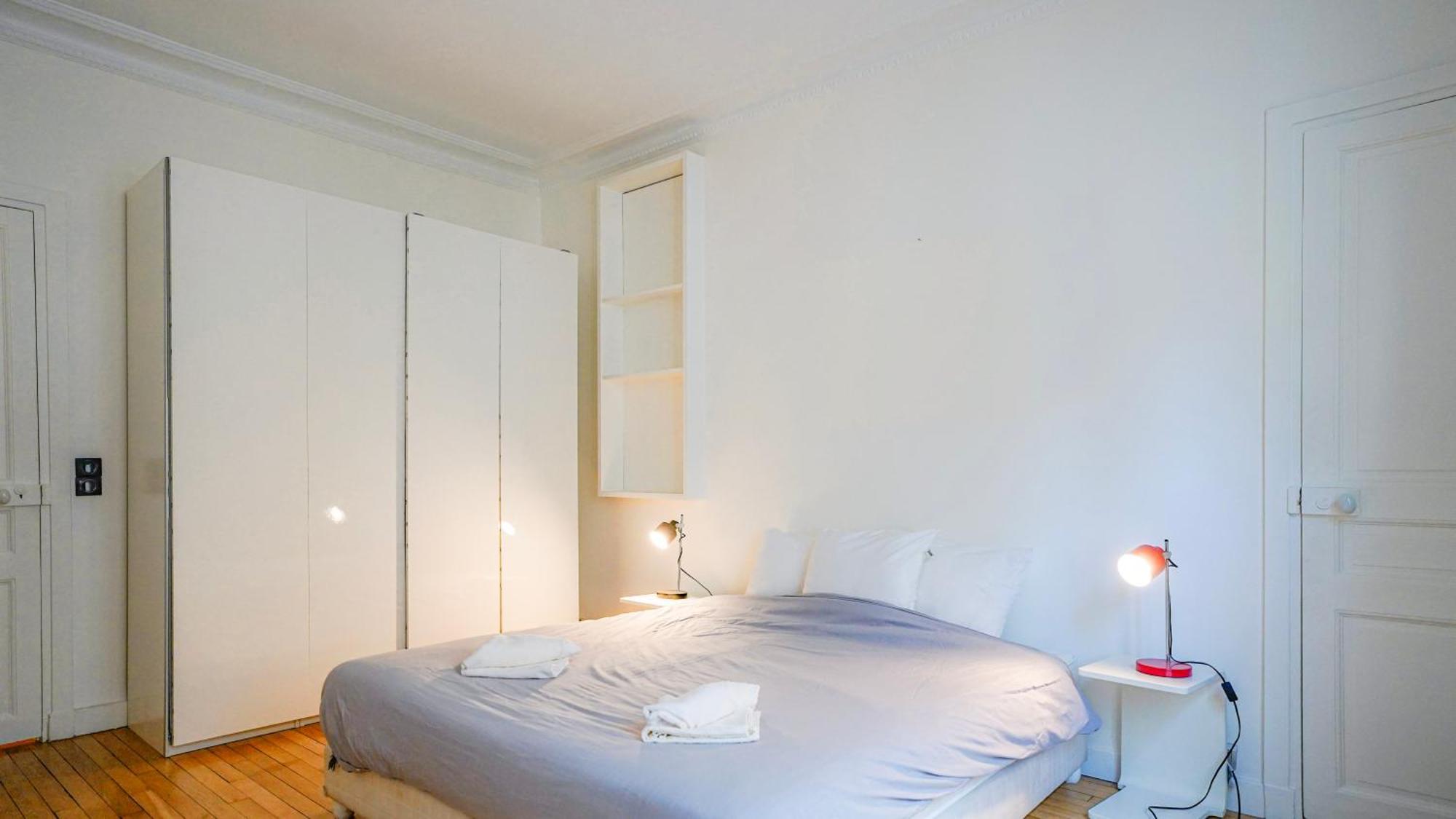 Luxury Jungle Loft With Private Garden, Jacuzzi & Hammam * Paris