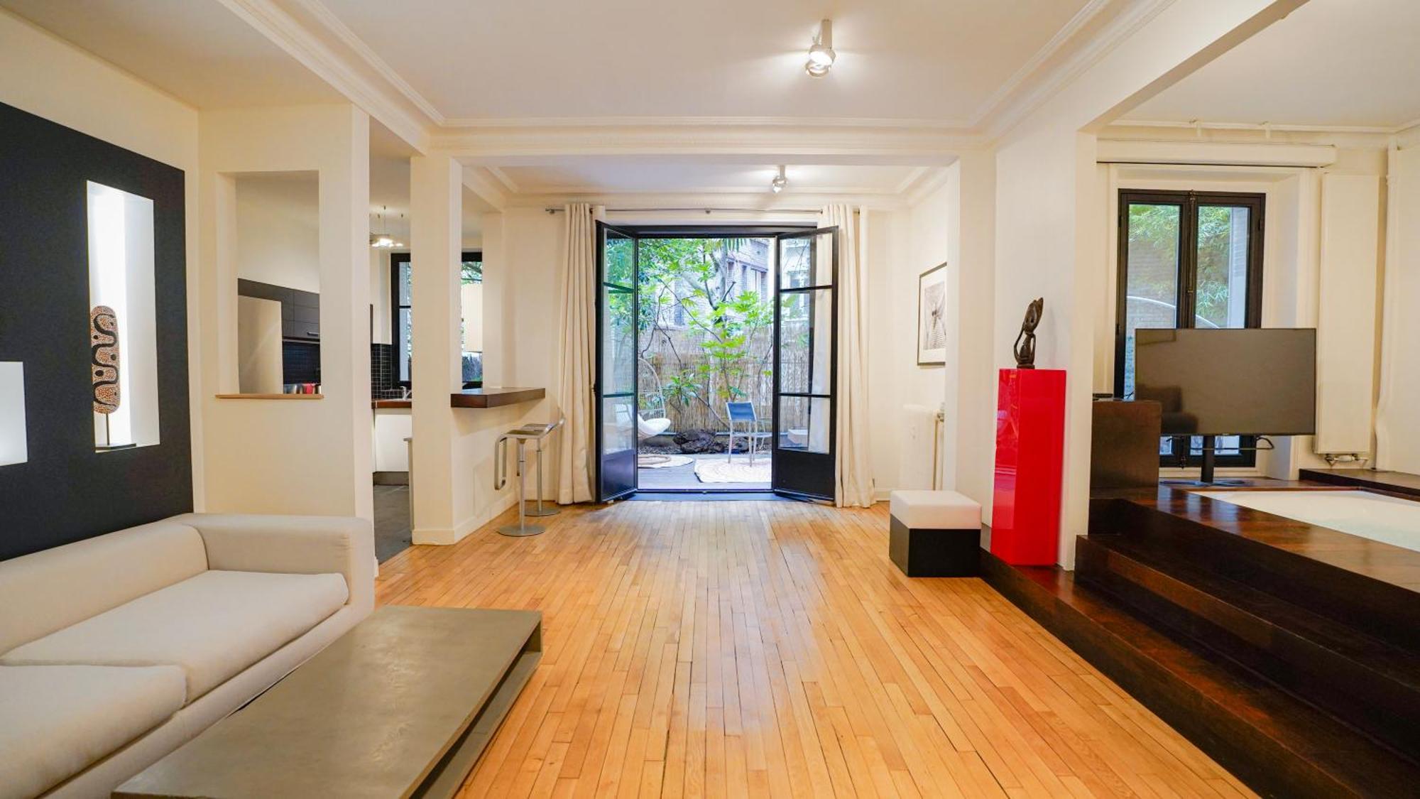 Apartment Luxury Jungle Loft With Private Garden, Jacuzzi & Hammam