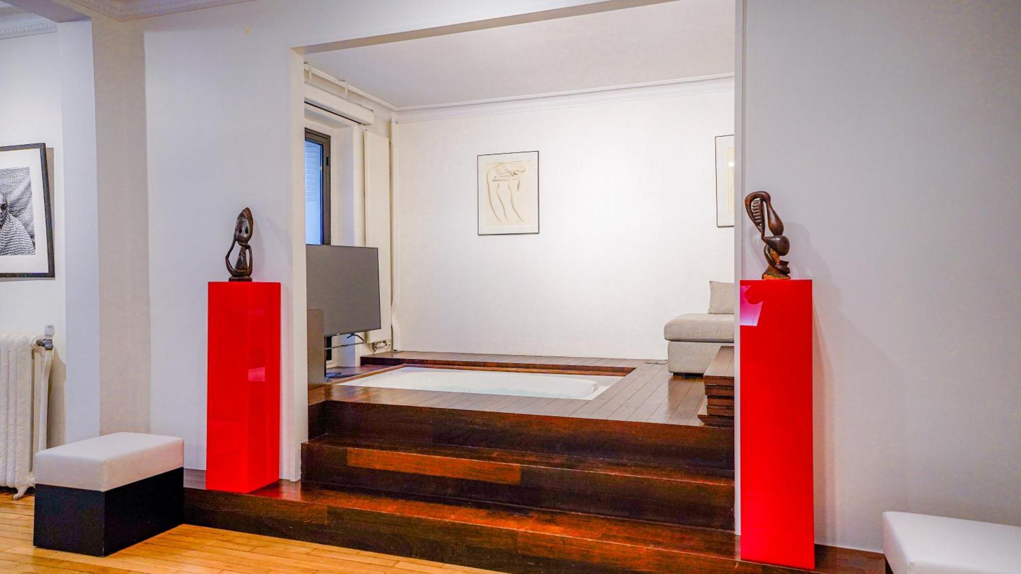 Luxury Jungle Loft With Private Garden, Jacuzzi & Hammam Apartment