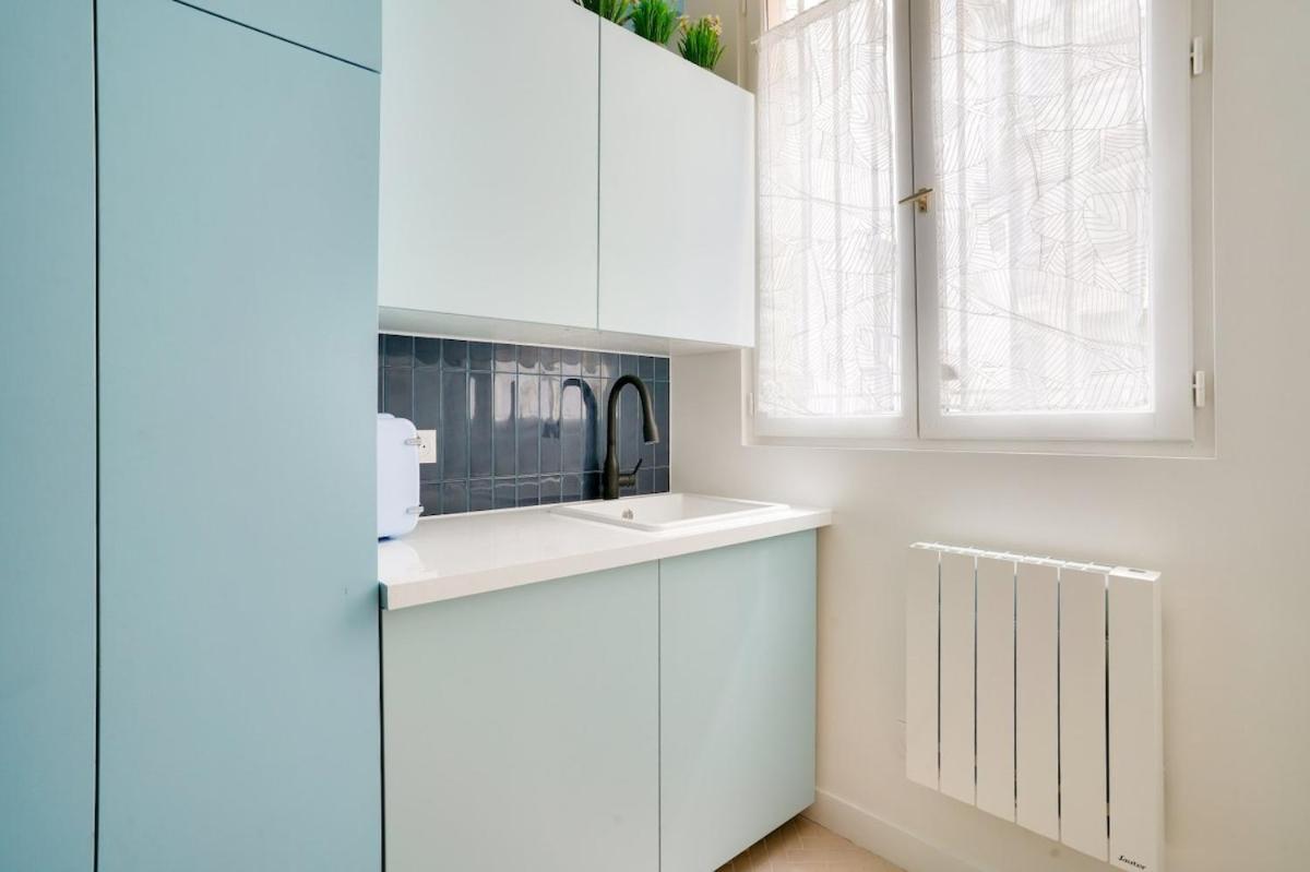 Renovated In The Heart Of The Marais * Paris