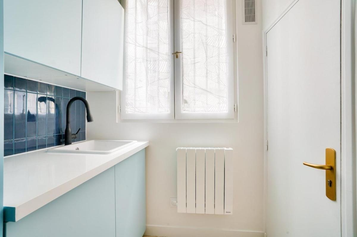 Apartment Renovated In The Heart Of The Marais