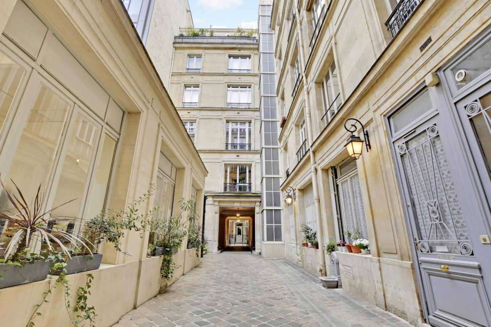 Marignan Apartment *