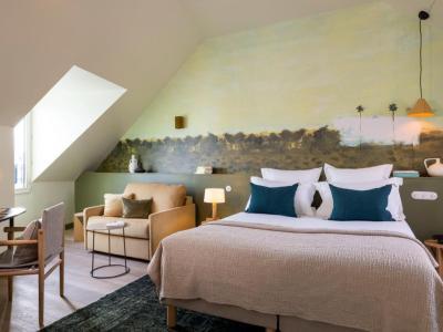 Le Petit Oberkampf & 4* Paris