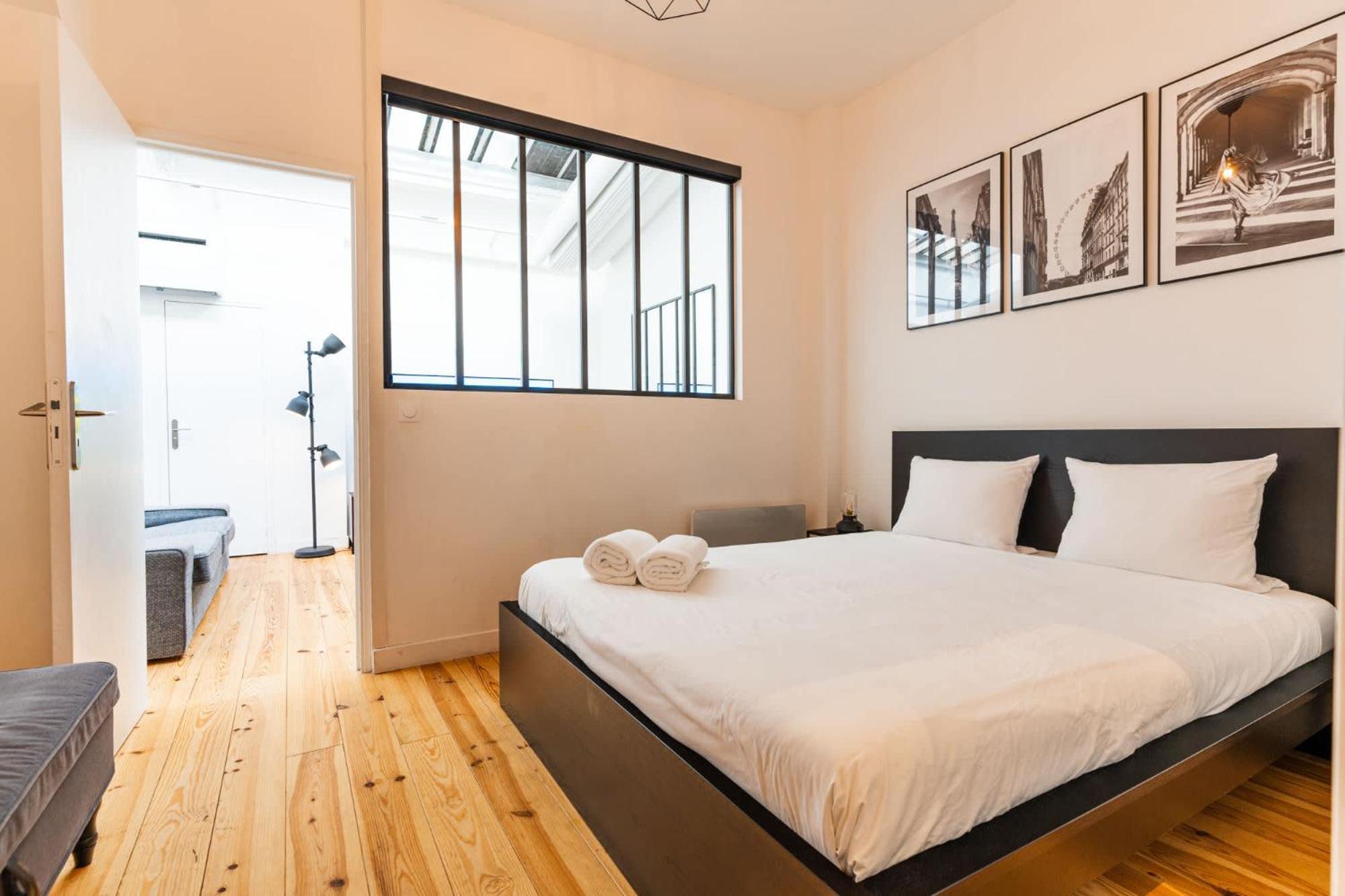 Loft House 3 Bedroom Bastille, Marais Ac By Lcc Agency * Paris