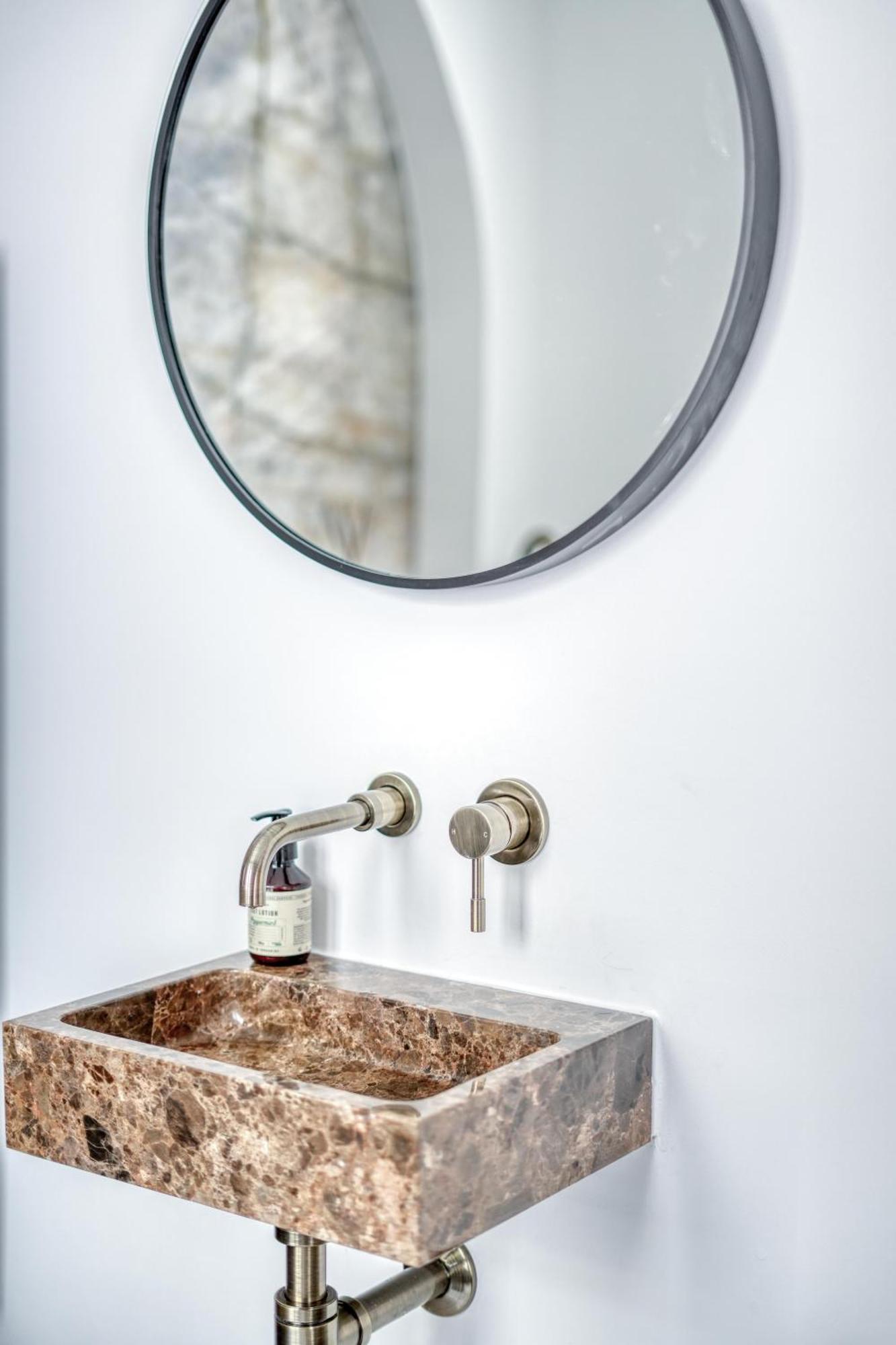 Apartment Montaigne Luxury Paris