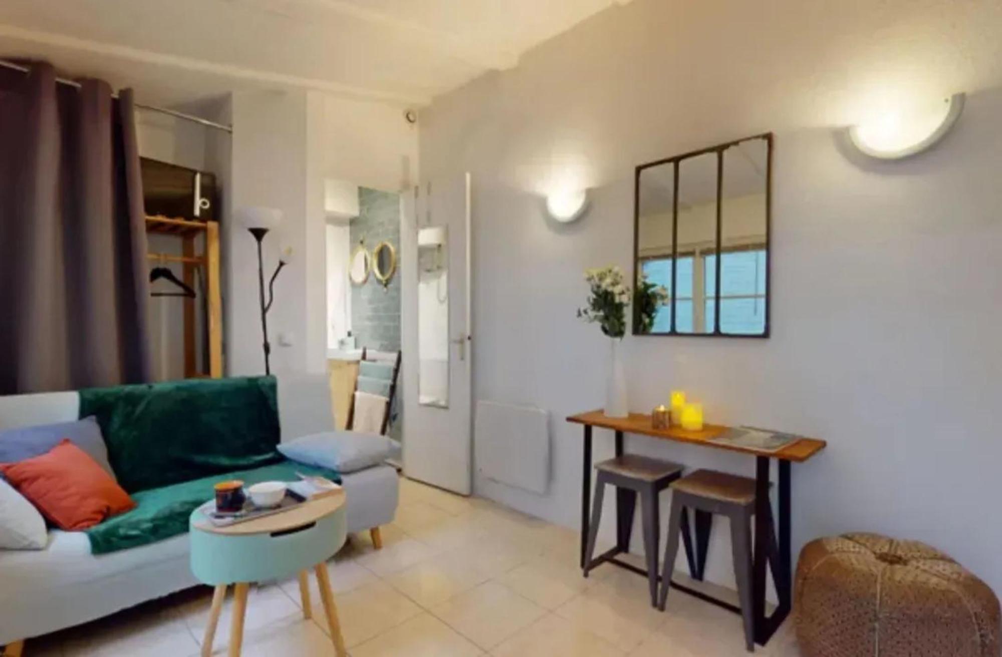Apartment Cosy A 12m² Avec Terrasse Privee Paris