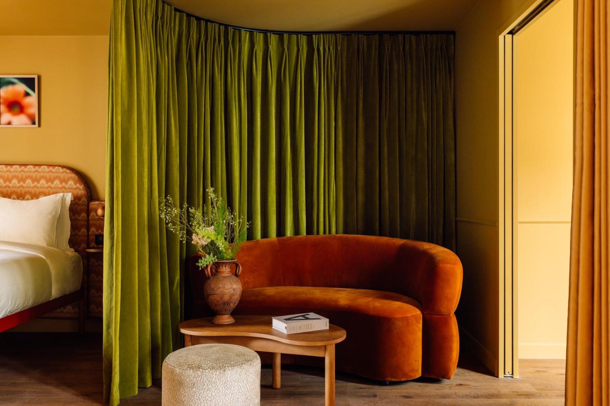 Le Jardin De Verre By Locke Paris