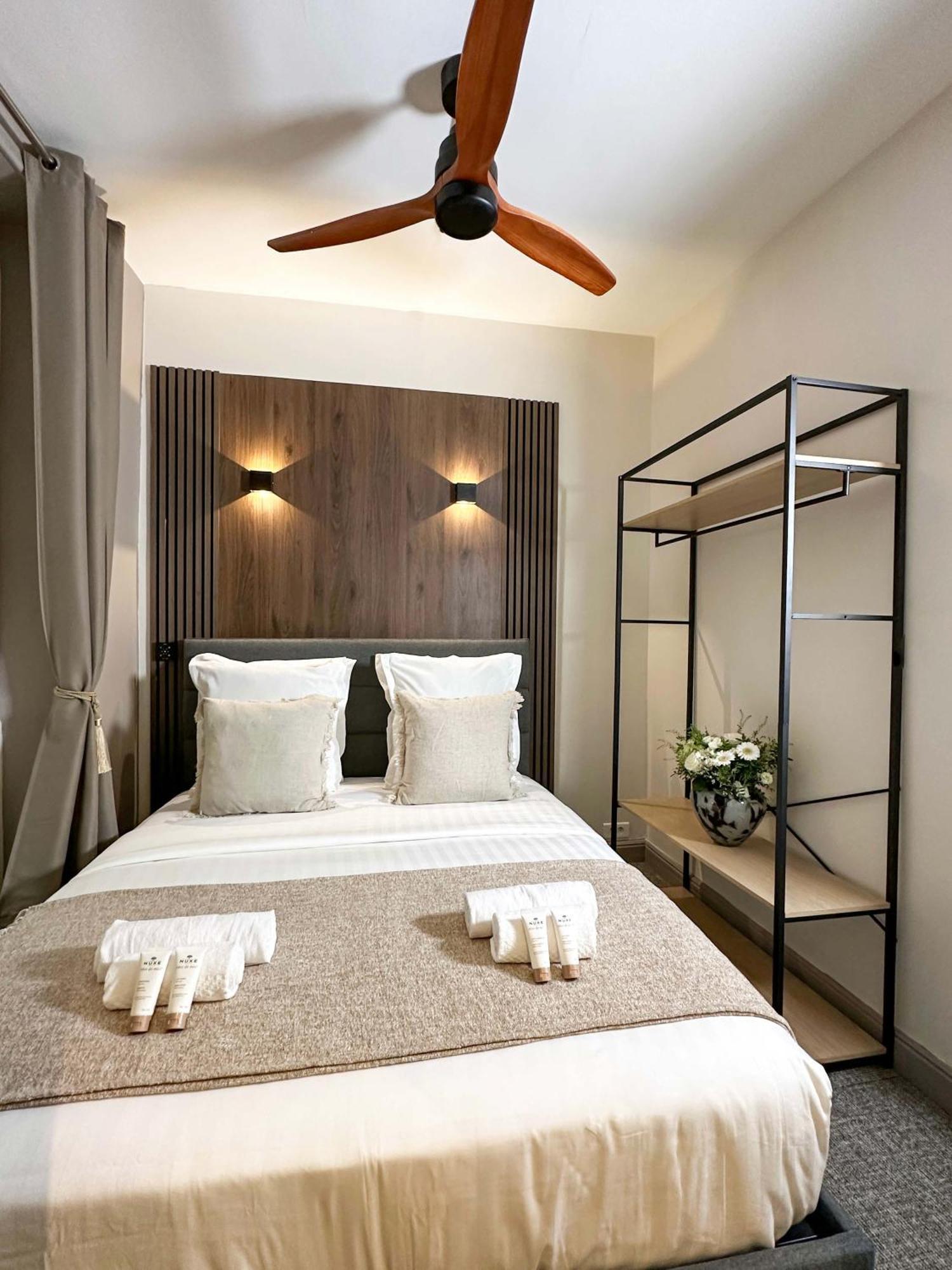 Apartment Unique At The Bourse Paris