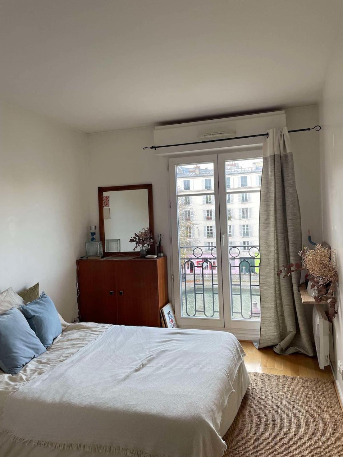Spacious And Bright - Canal St-martin Apartment