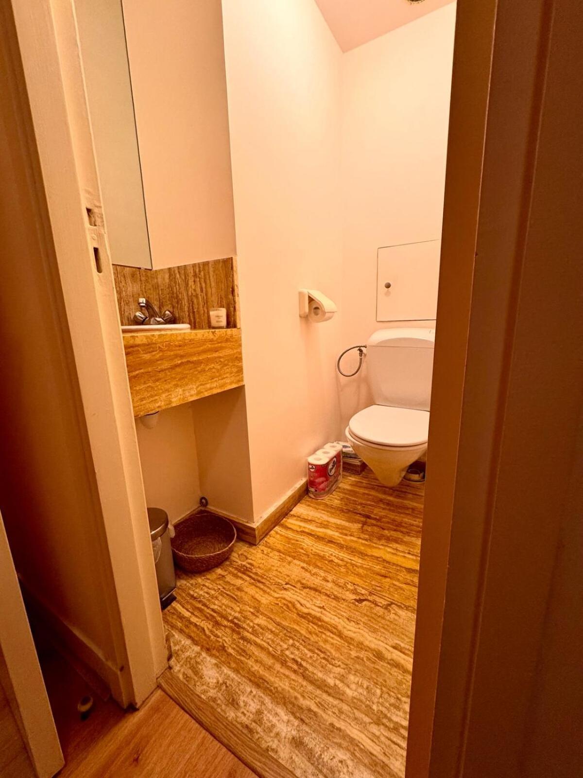 Charming Flat Beside Champs-elysees * Paris