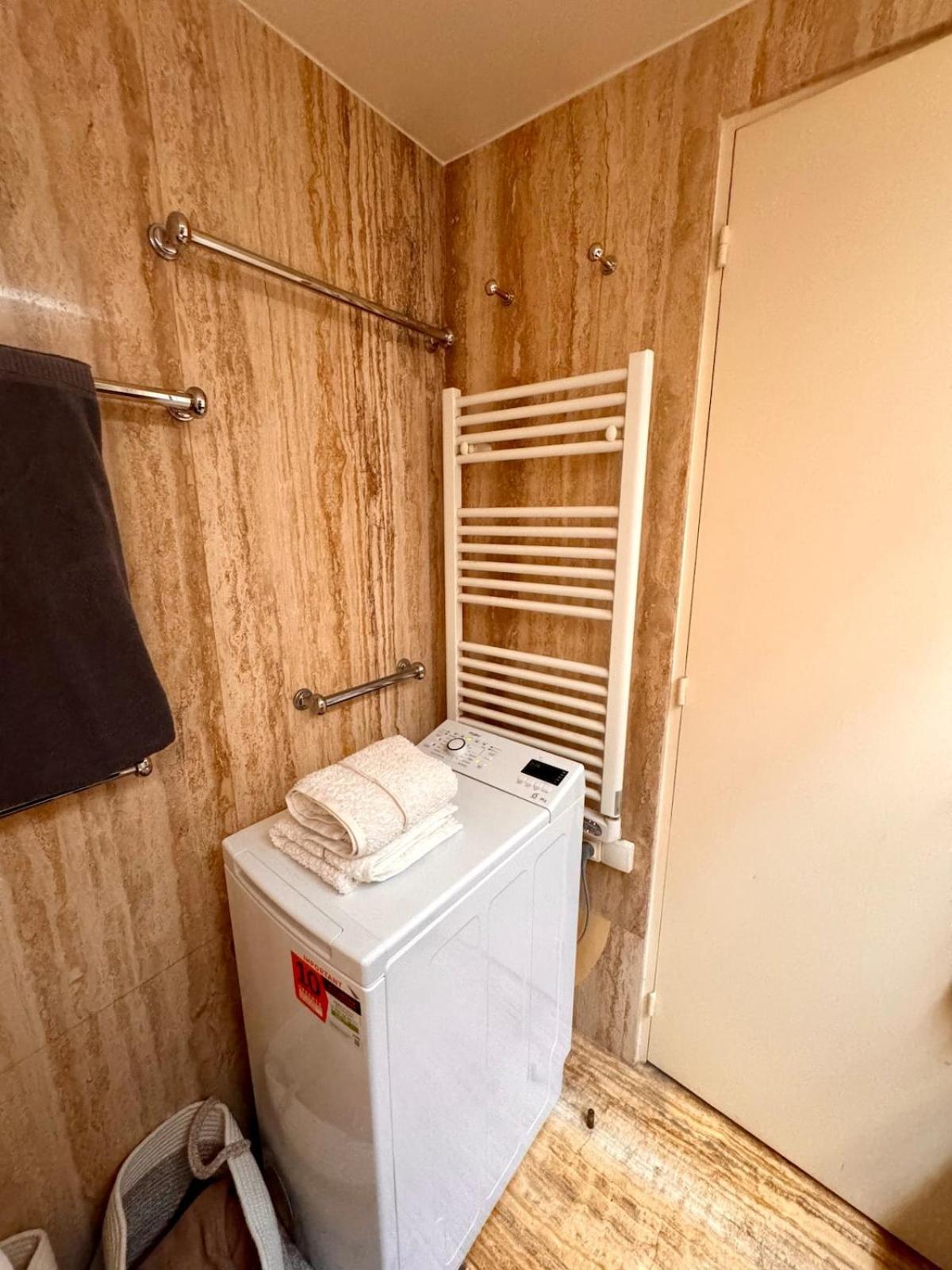 Charming Flat Beside Champs-elysees Apartment