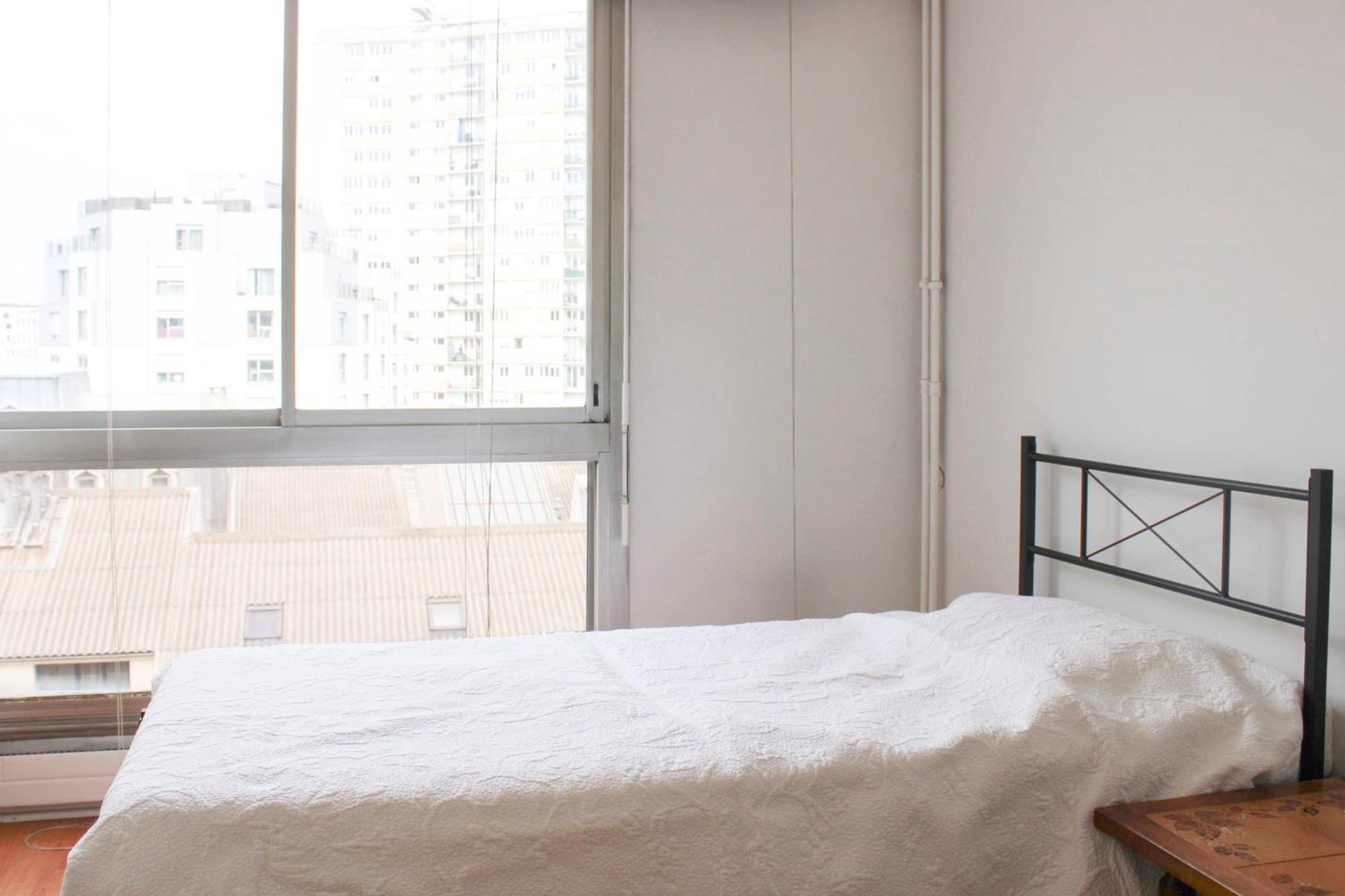 Spacious 3 With Balcony In Paris