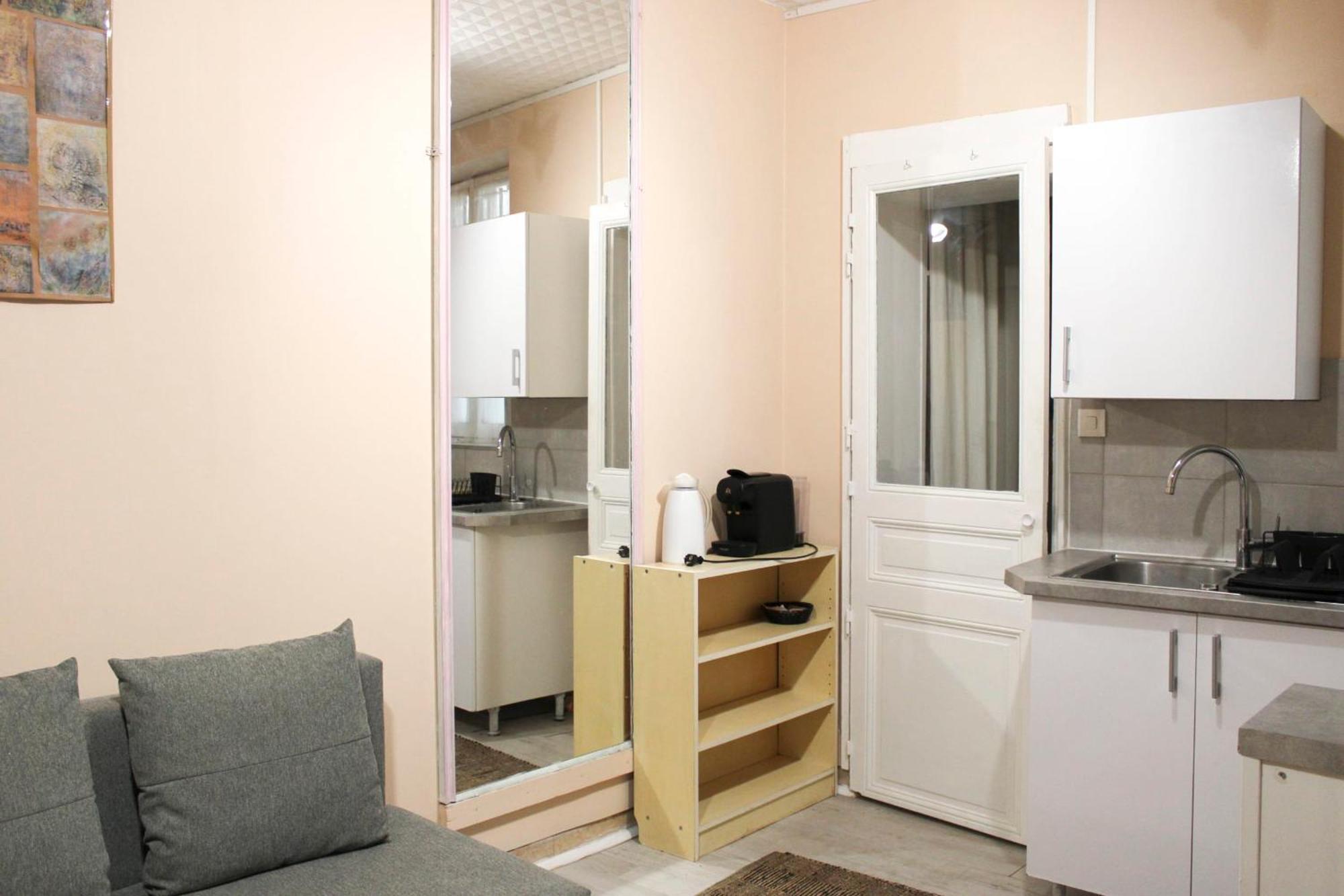 Apartment Charming For 4 People In 15