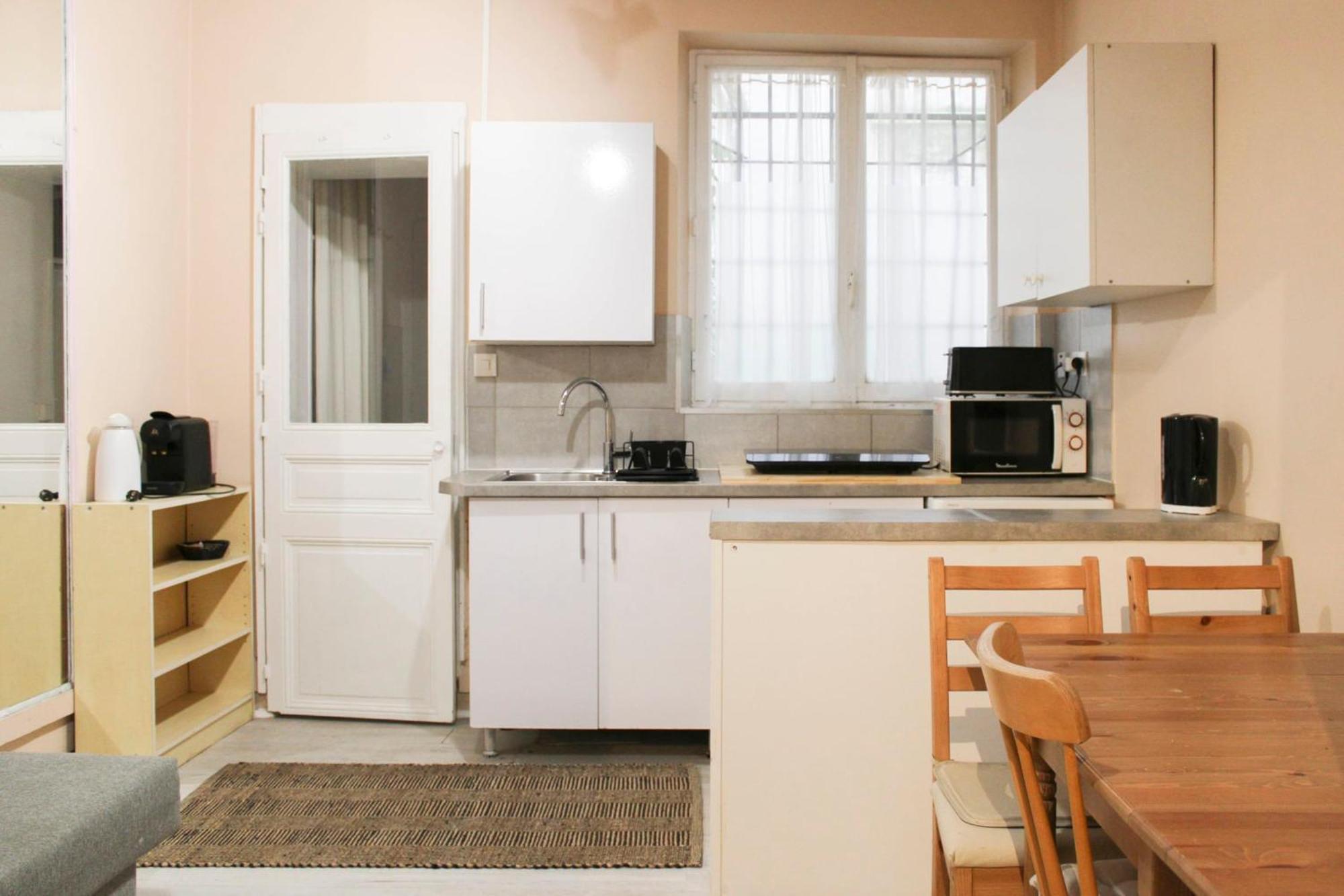 Charming For 4 People In 15 Paris