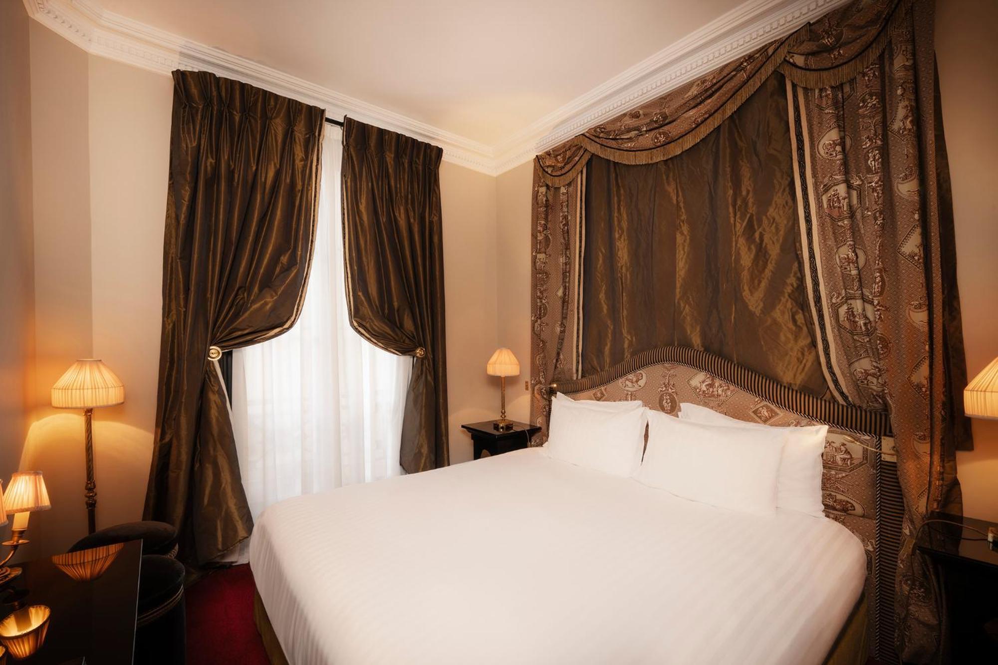 Hotel Maison Athenee Paris