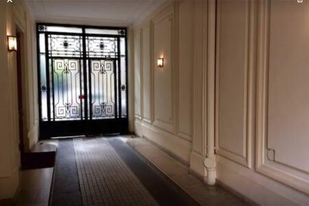 Apartment Brouilly One Block From Eiffel Tower Paris