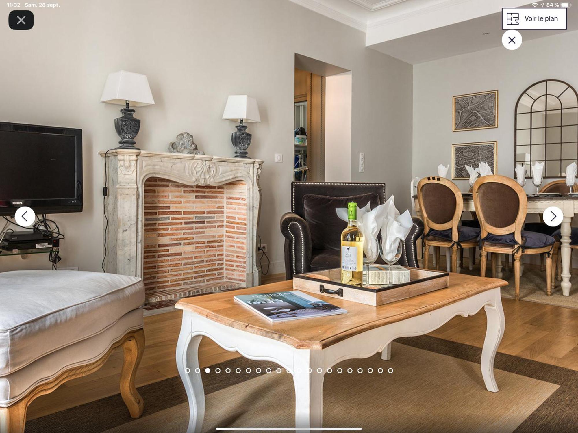 Brouilly One Block From Eiffel Tower * Paris