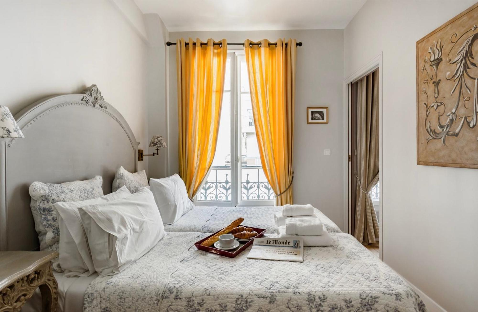Brouilly One Block From Eiffel Tower Apartment Paris