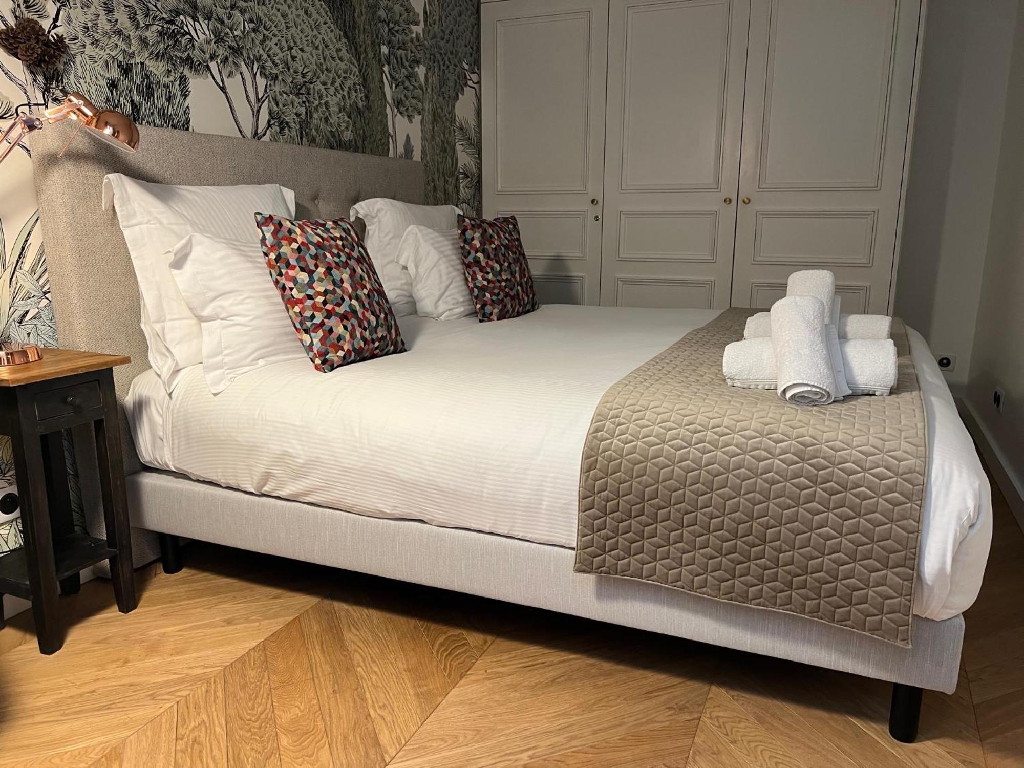 Apartment La Maison Kleber - Luxury Apartments, Champs-elysees - Eiffel Tower Paris