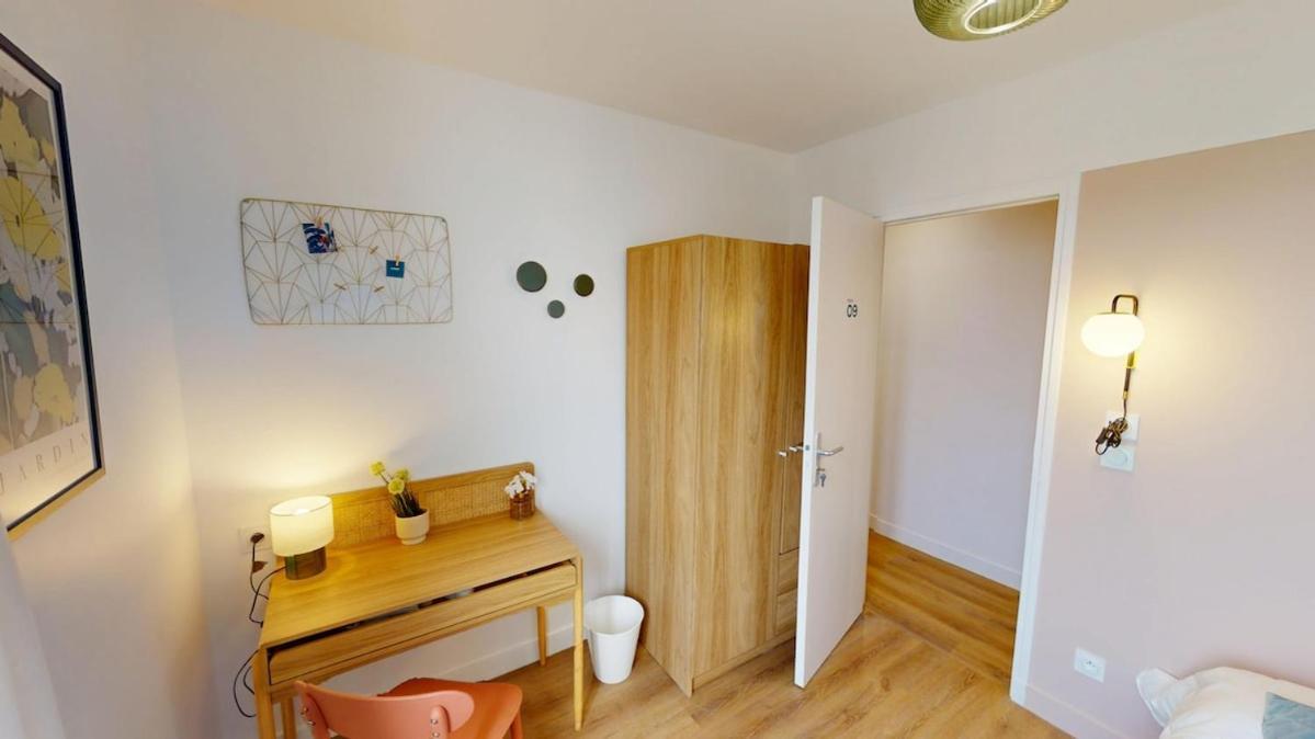 Beautiful Near The Canal Saint-martin Apartment