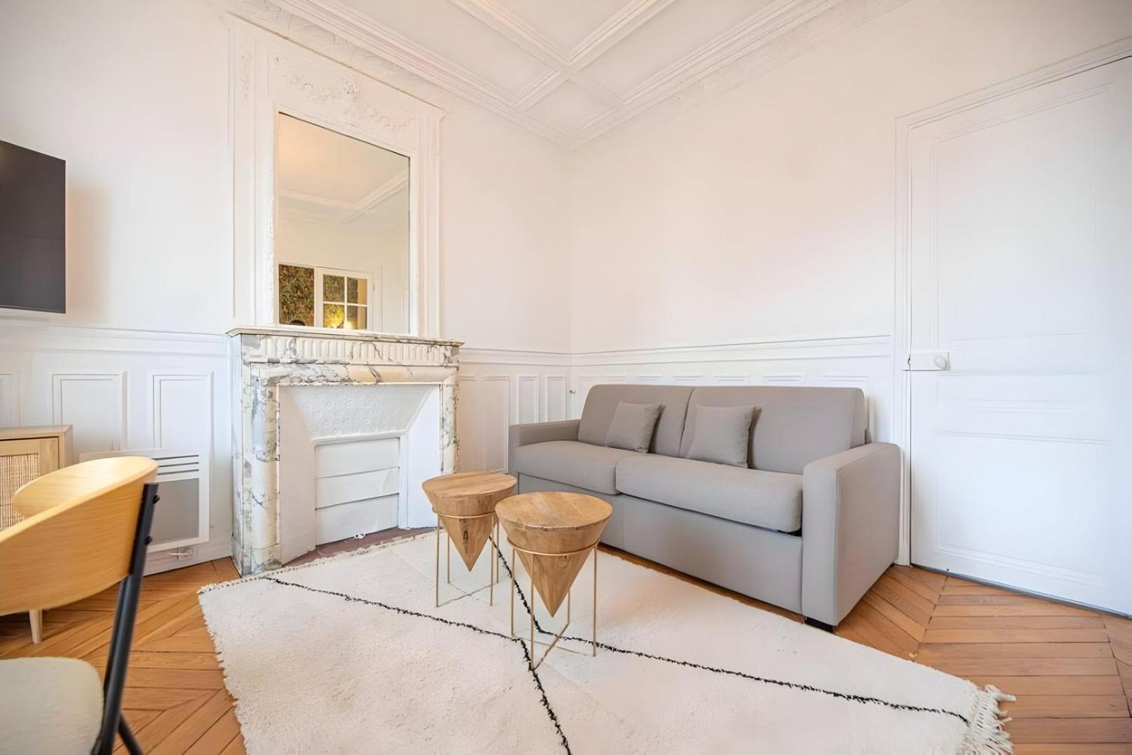 Tbs 323 - Superb With Eiffel Tower View Apartment