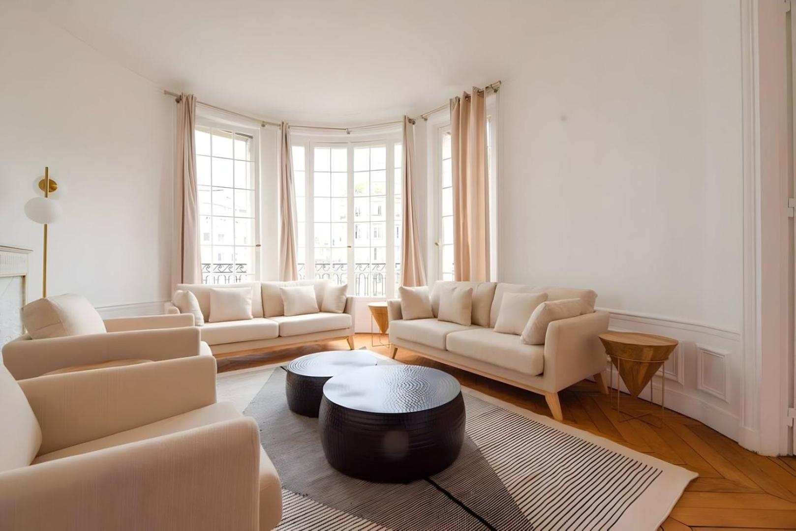 Apartment Tbs 323 - Superb With Eiffel Tower View