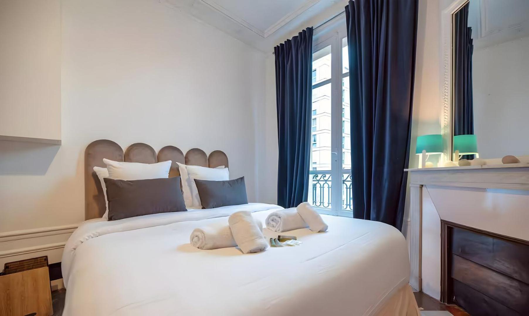 Tbs 321 - Superb With Eiffel Tower View Apartment *