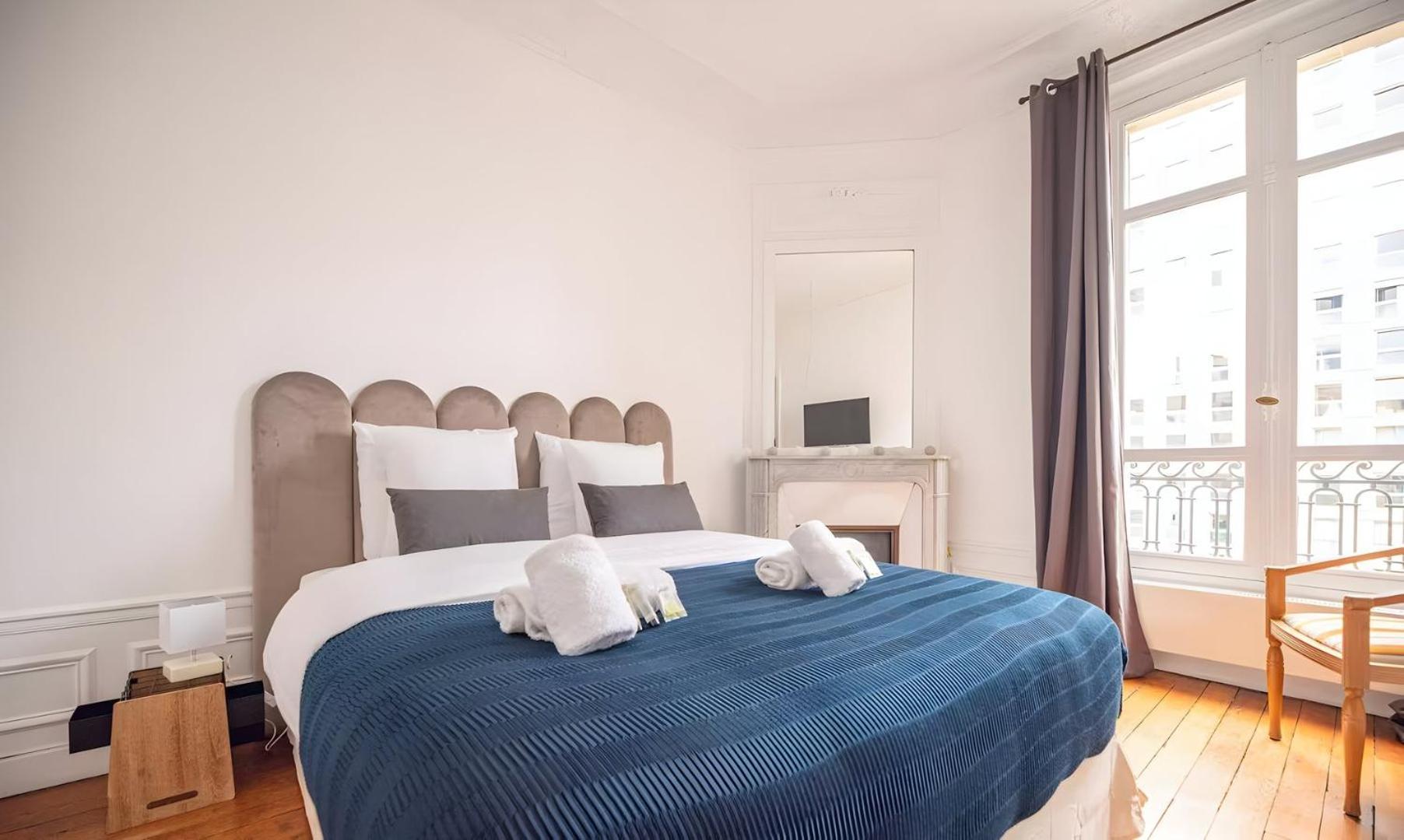 Tbs 321 - Superb With Eiffel Tower View Apartment Paris