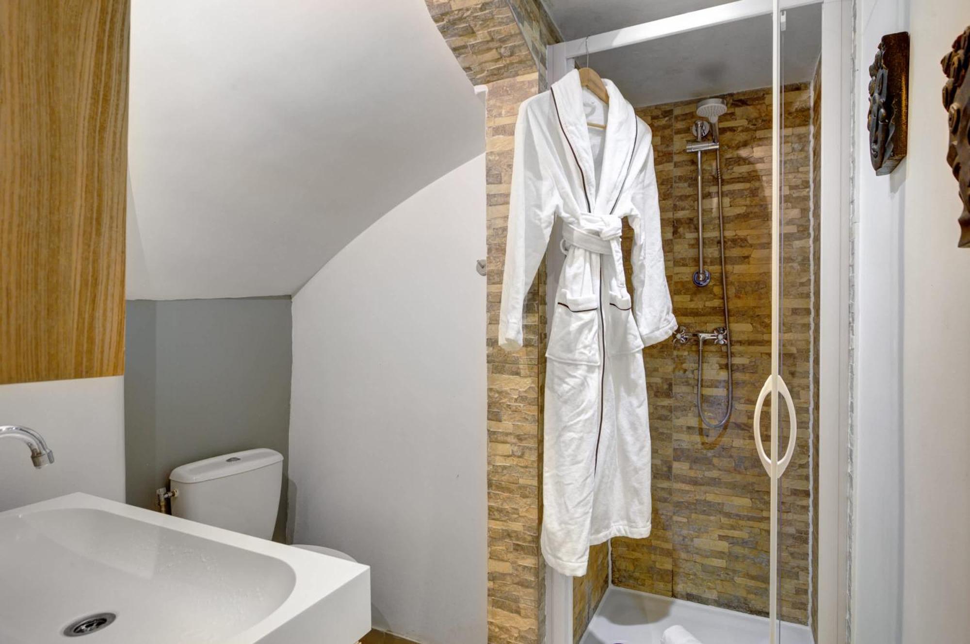 In The Heart Of Next To Rue Cler - Calm 1br Apartment Paris