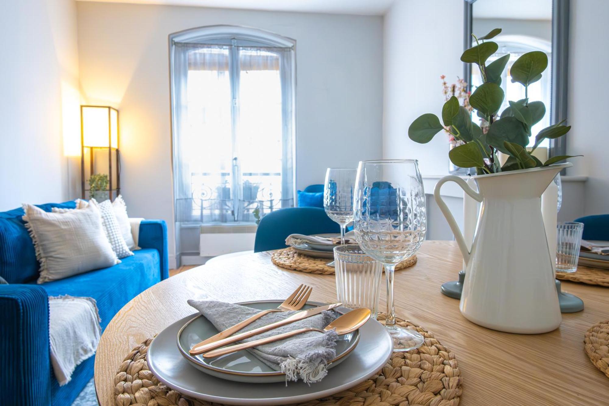 4 Guests Arras
