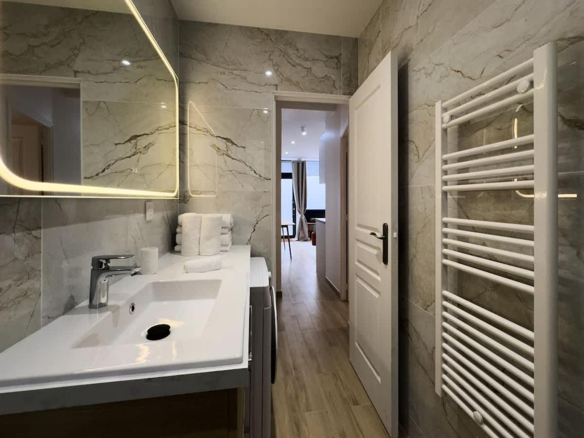 Penbed - Montparnasse - 1br Apartment Paris