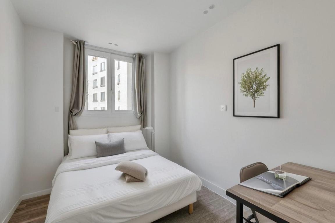 Spacious Arc De Triomphe - Champs-elysees Guest house *