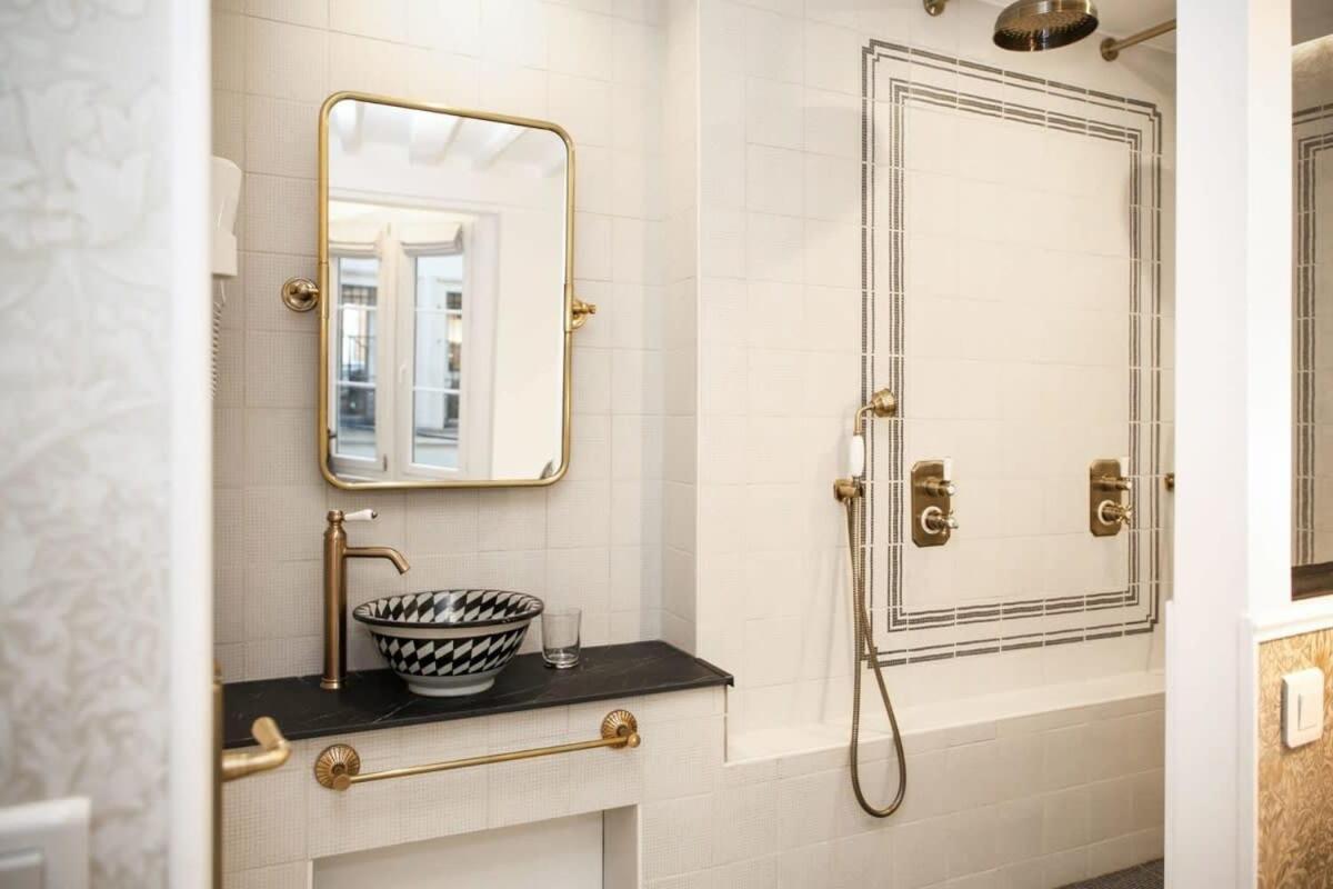 Apartment Magnifique Familial Grand Boulevard-6p Paris