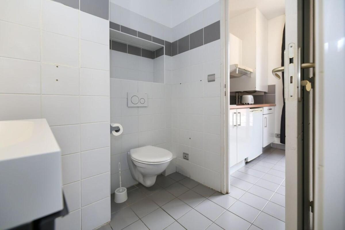 405 - Sejour Romantique Dans Un De 5 Apartment *