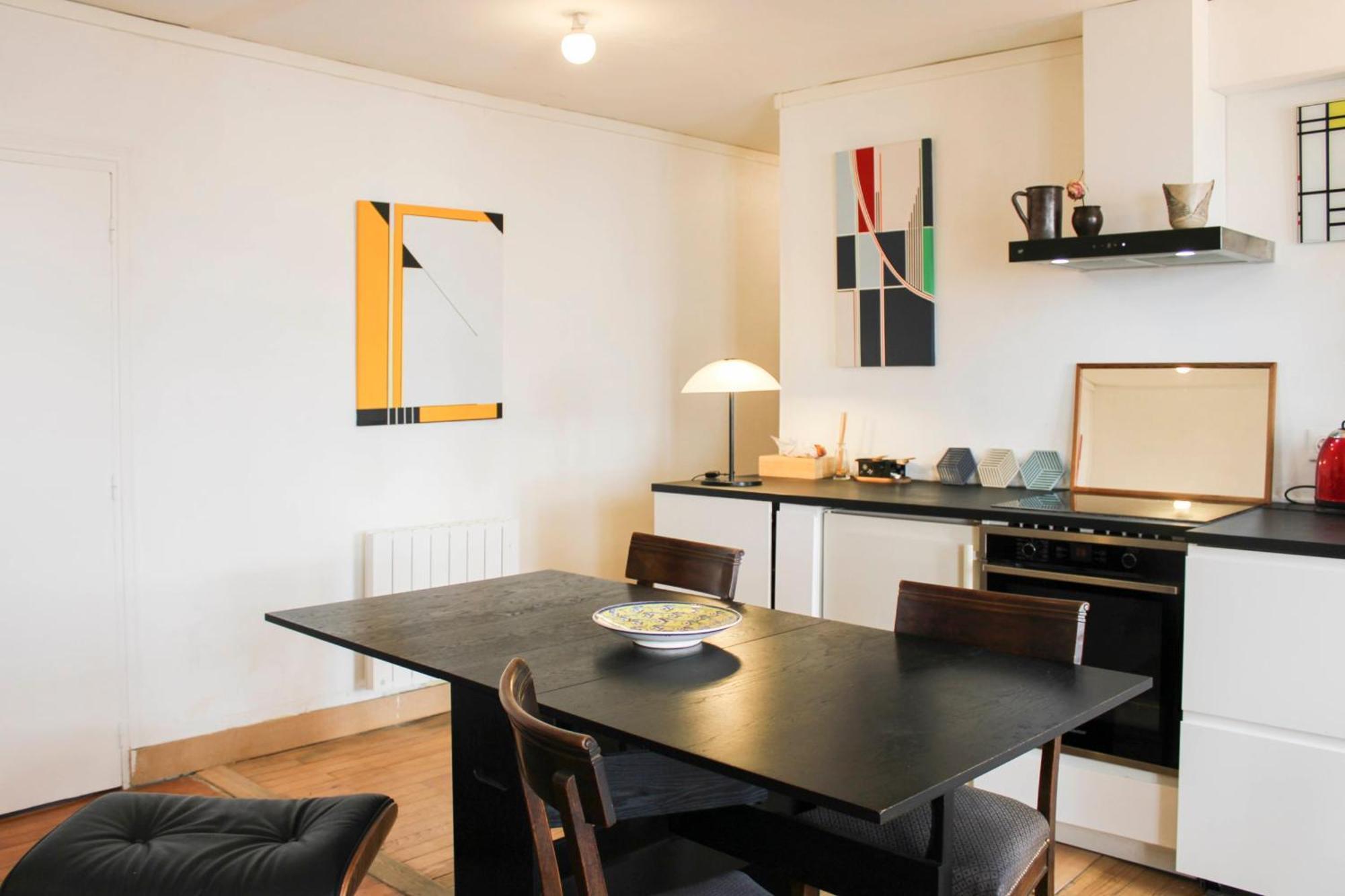 T2 Of 48 M2 Near The Catacombs Of Apartment