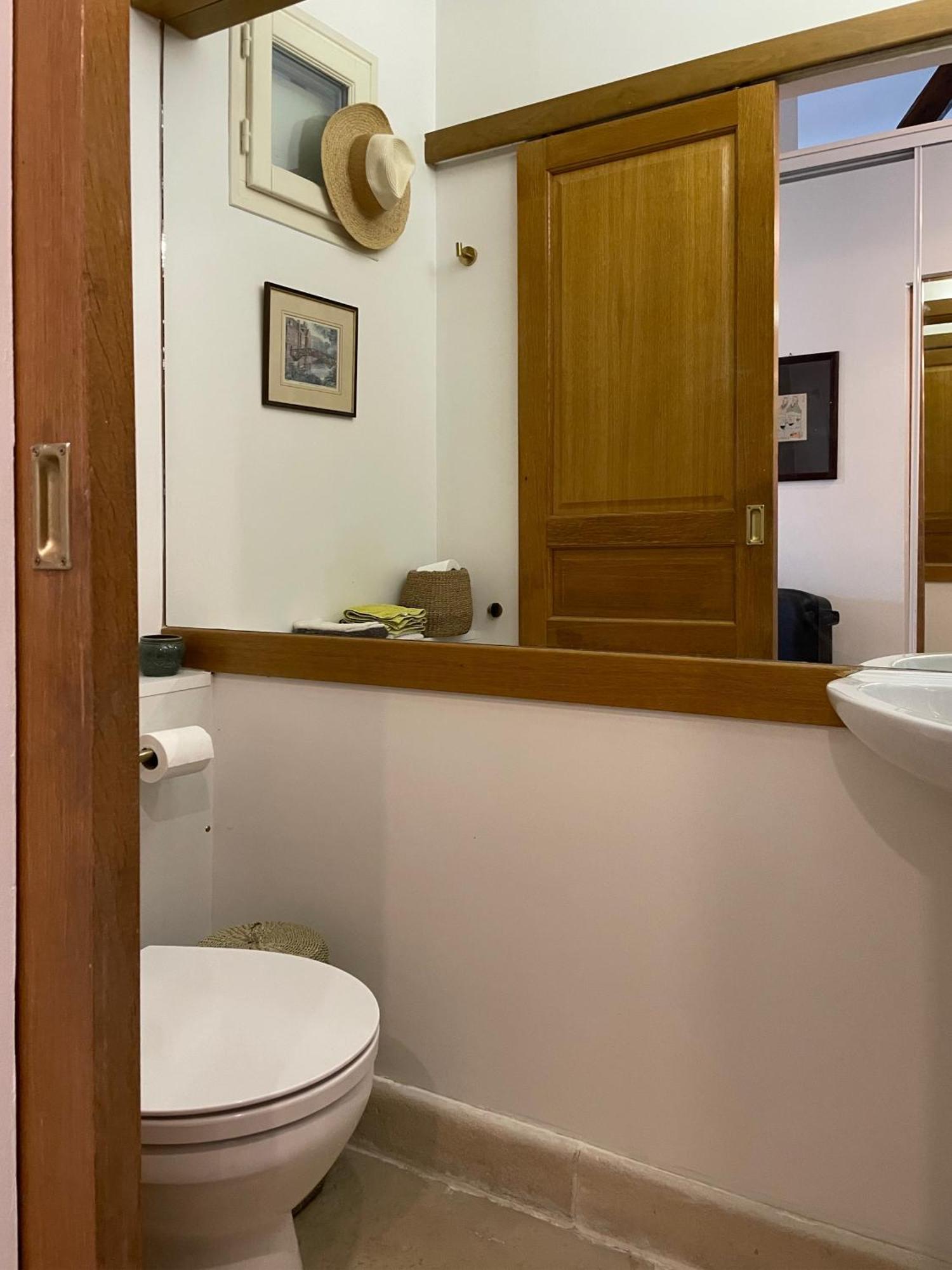 Odeon 1 Bedroom, Ac, Lift, Terrace, Garage *