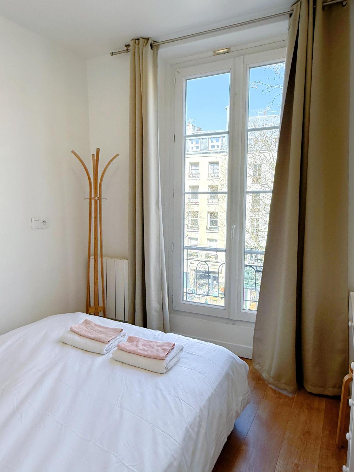 Apartment 5 People Centre 3em In Meslay Marais Paris