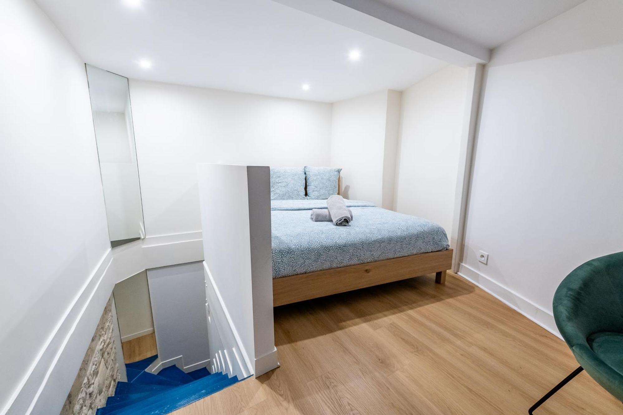 Apartment Le De Niro Magnifique Duplex Invalides Eiffel Tower 7 Pers