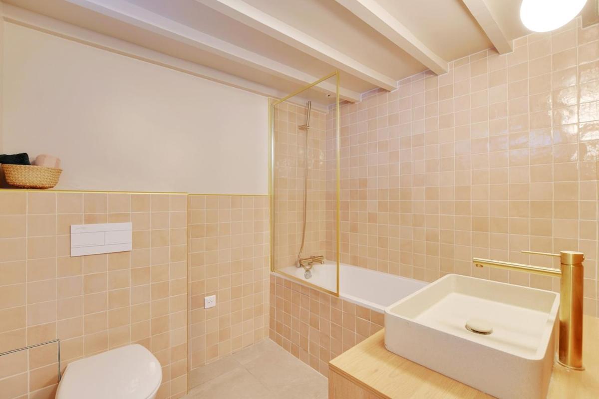 La Petite Maison Du Marais Avec Sauna Paris