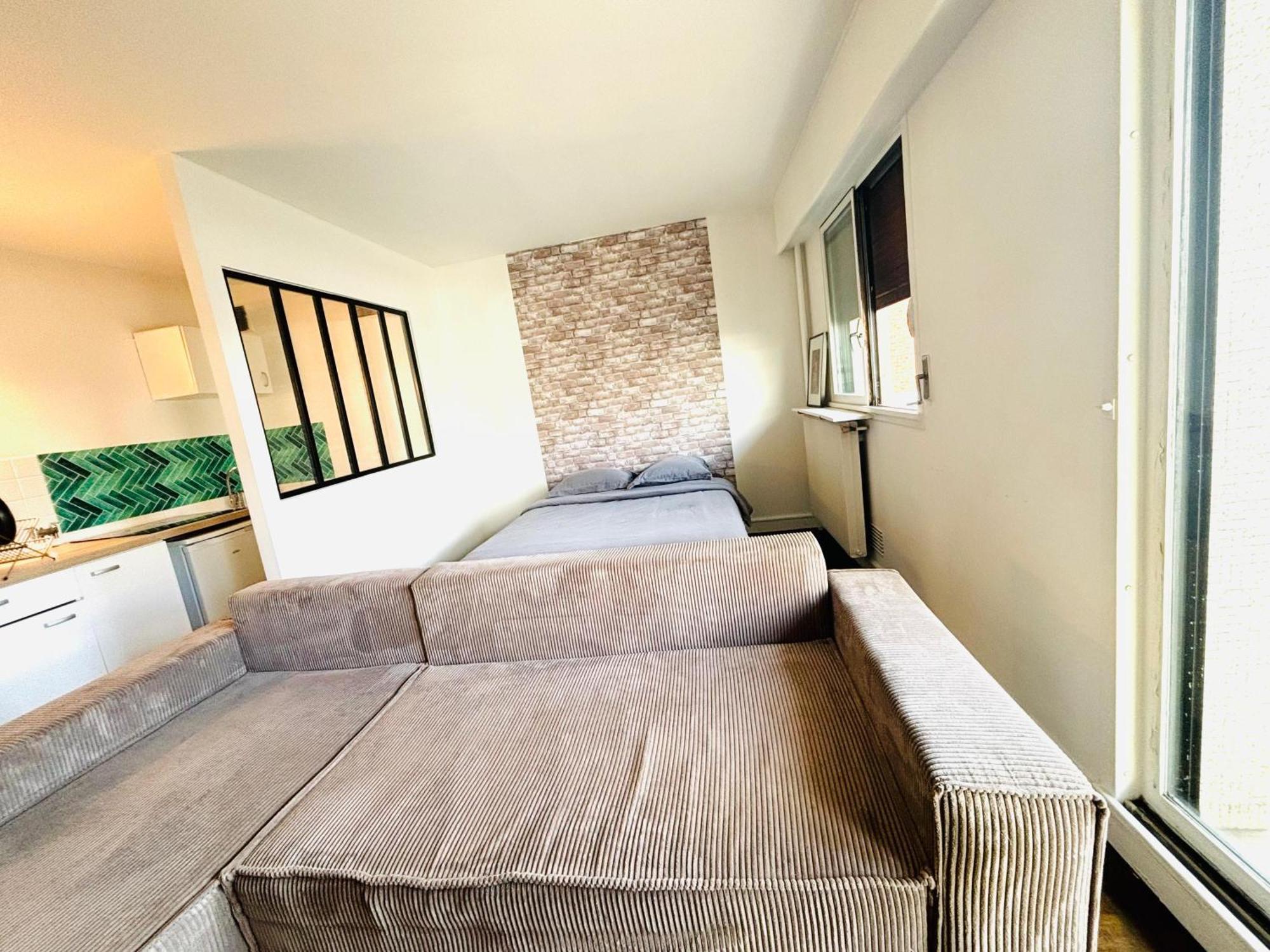 Superbes Av Versailles A 16 Apartment