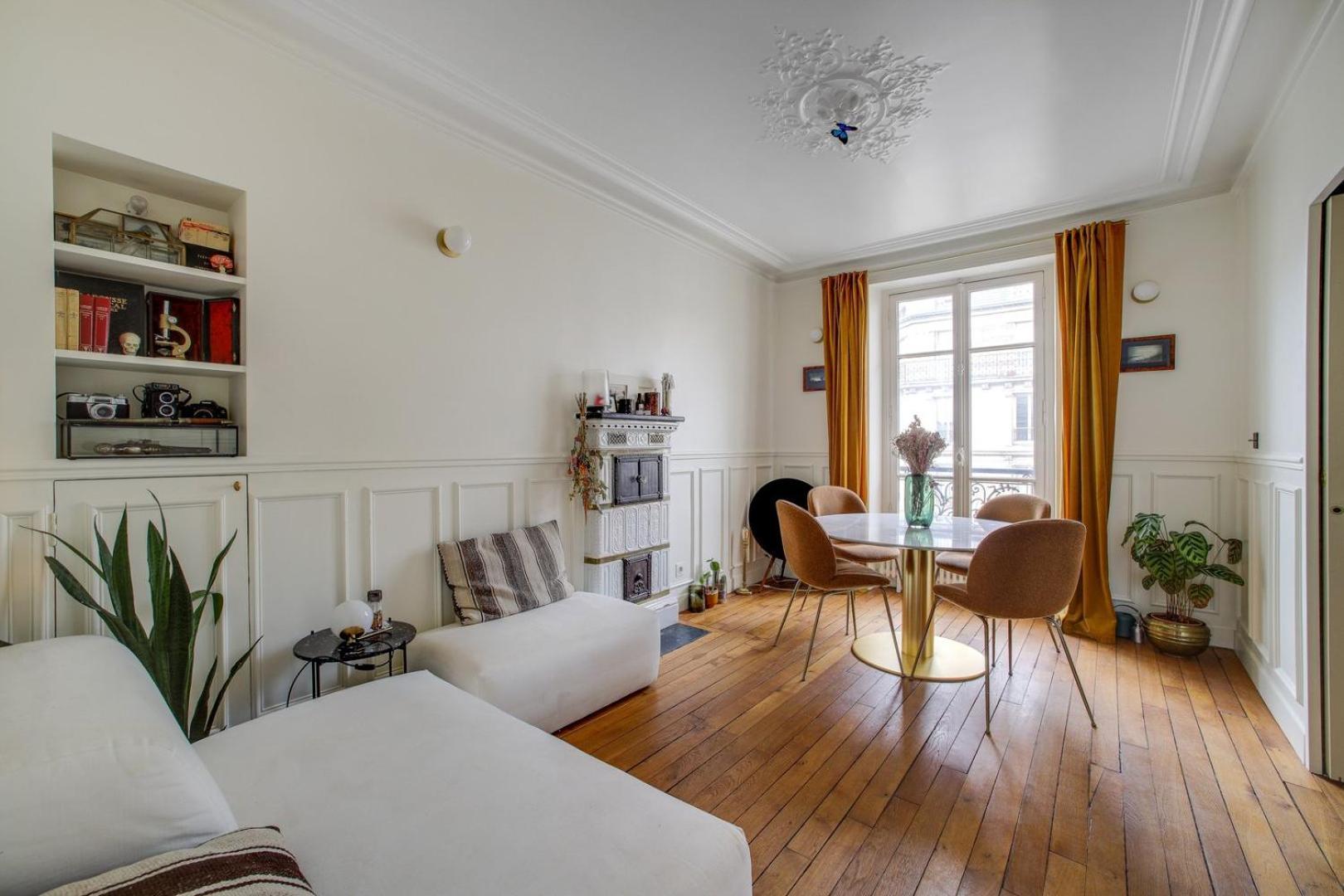 Parisian Lifestyle Apartment *