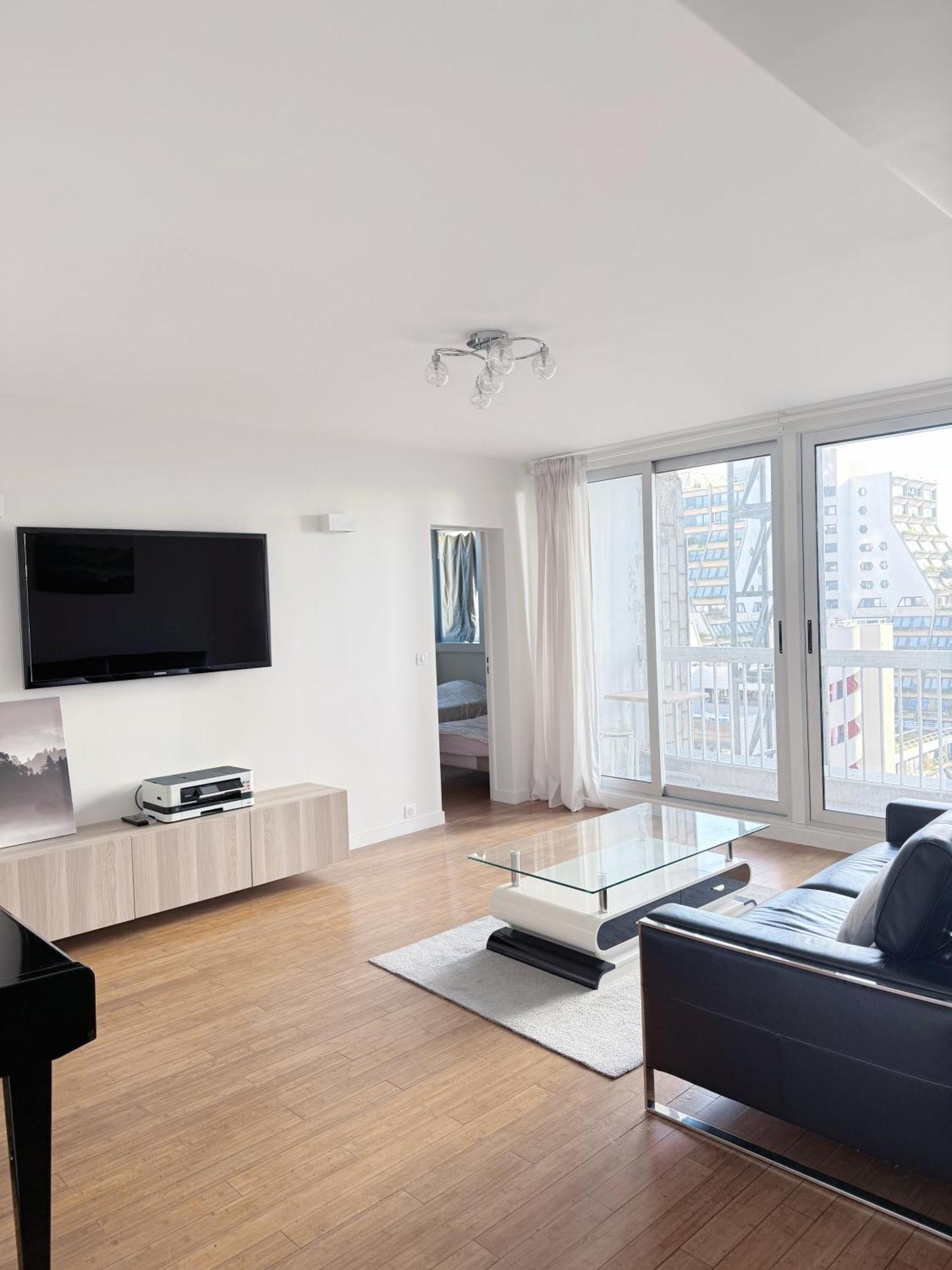 Superb Modern And Spacious Mathis *