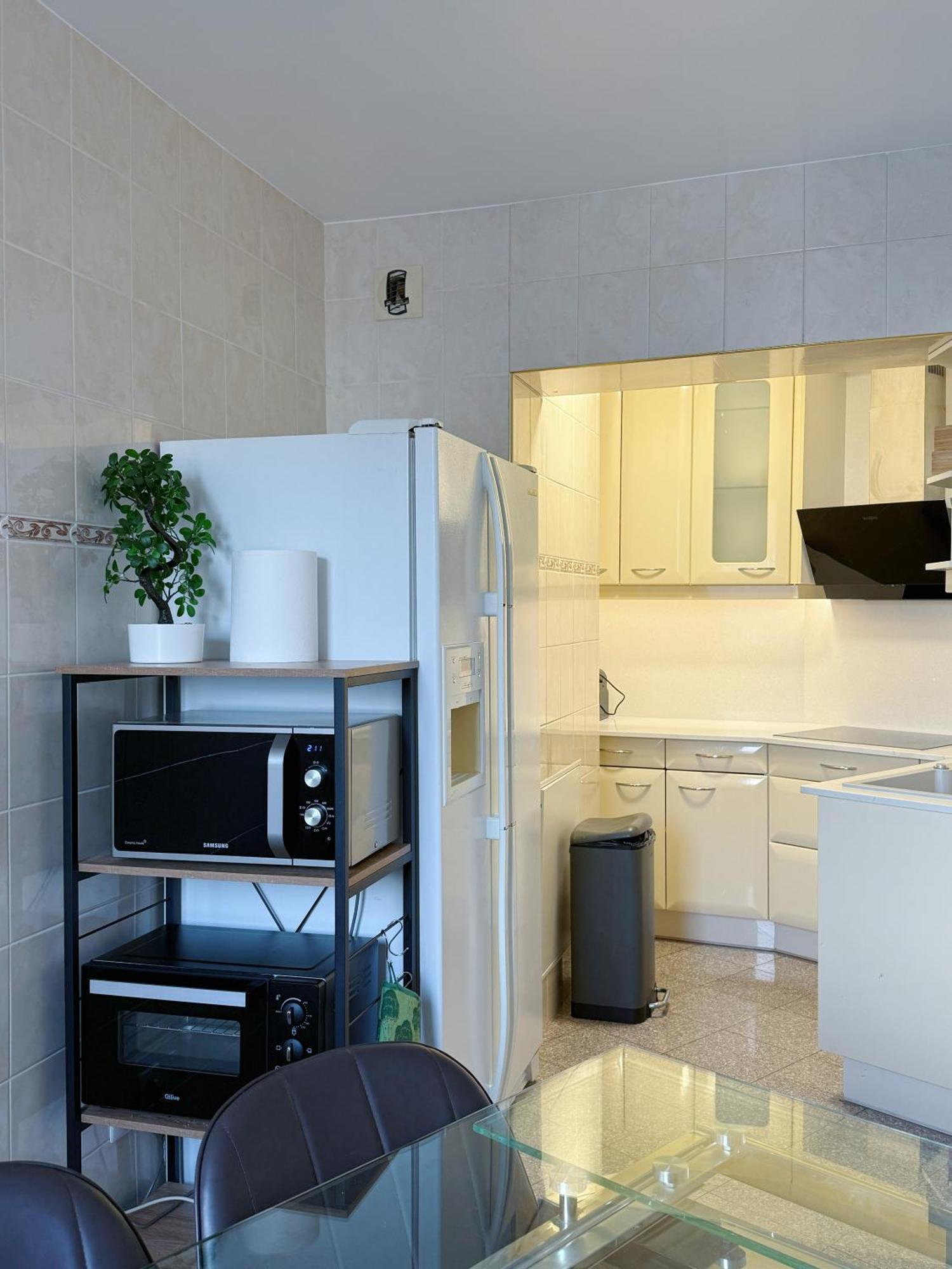 Superb Modern And Spacious Mathis Apartment *