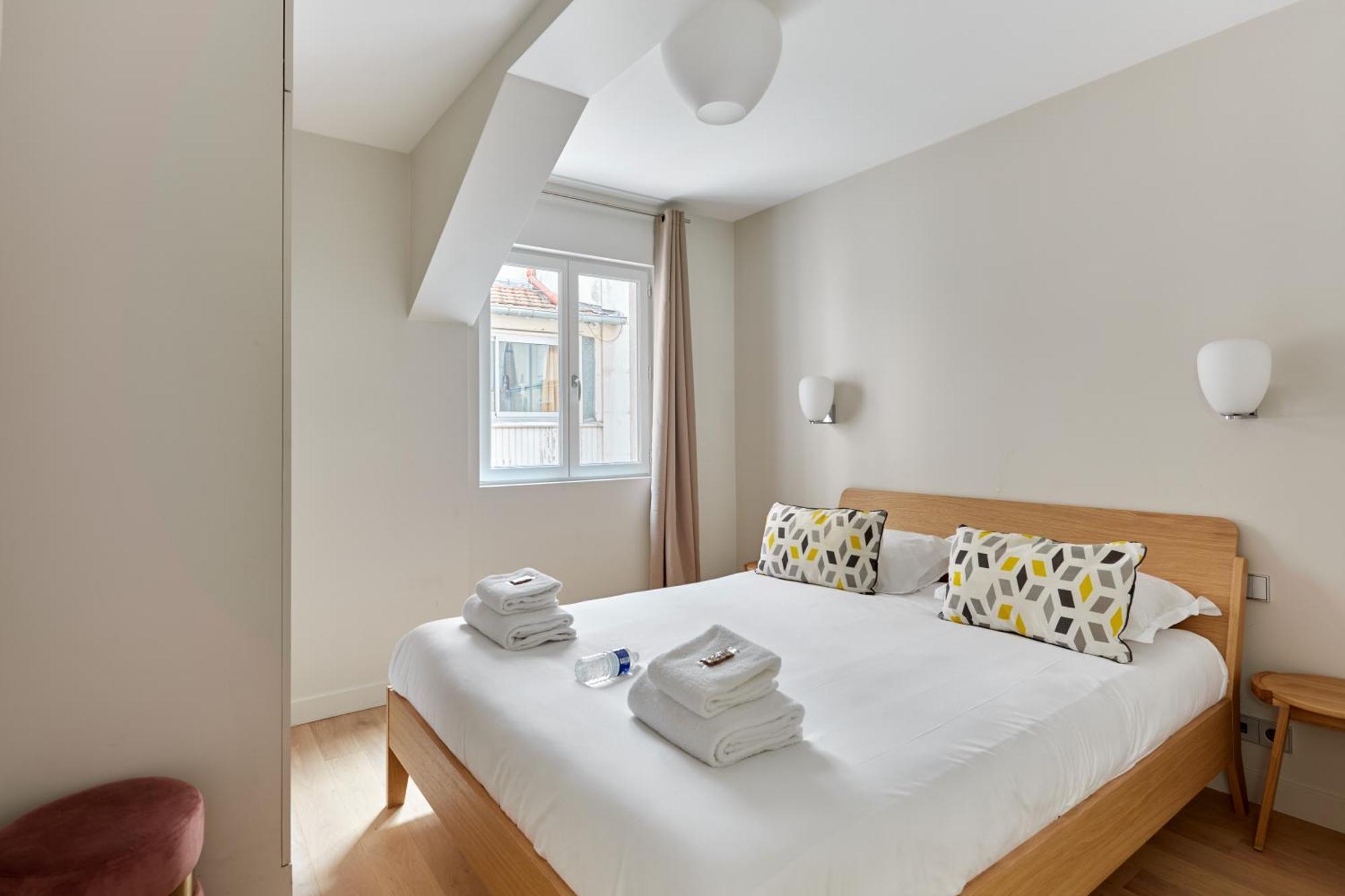 Appartement Grand 4br - 17th Arrondissement Paris