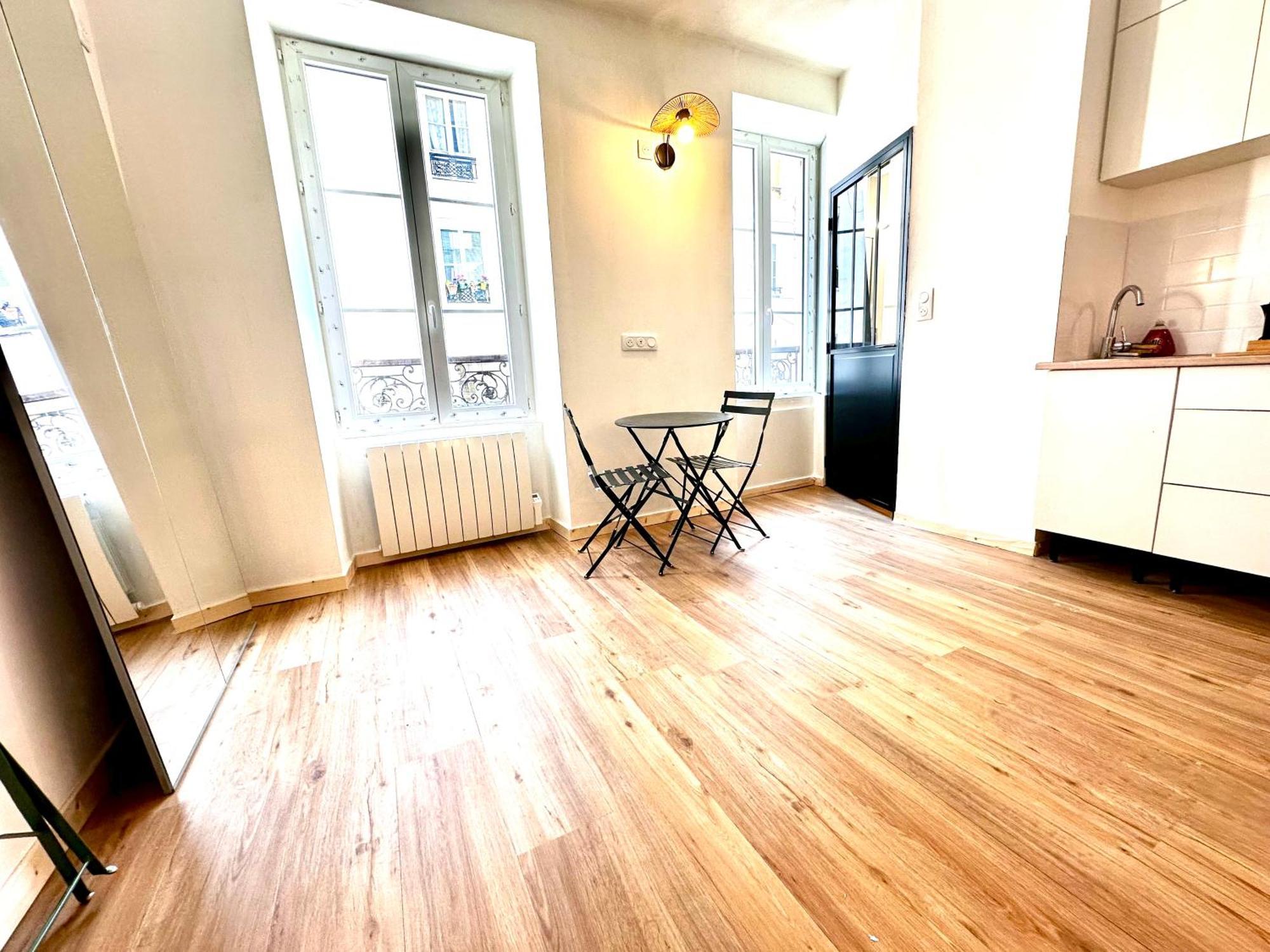 Apartamento Sunny In The Heart Of 11eme