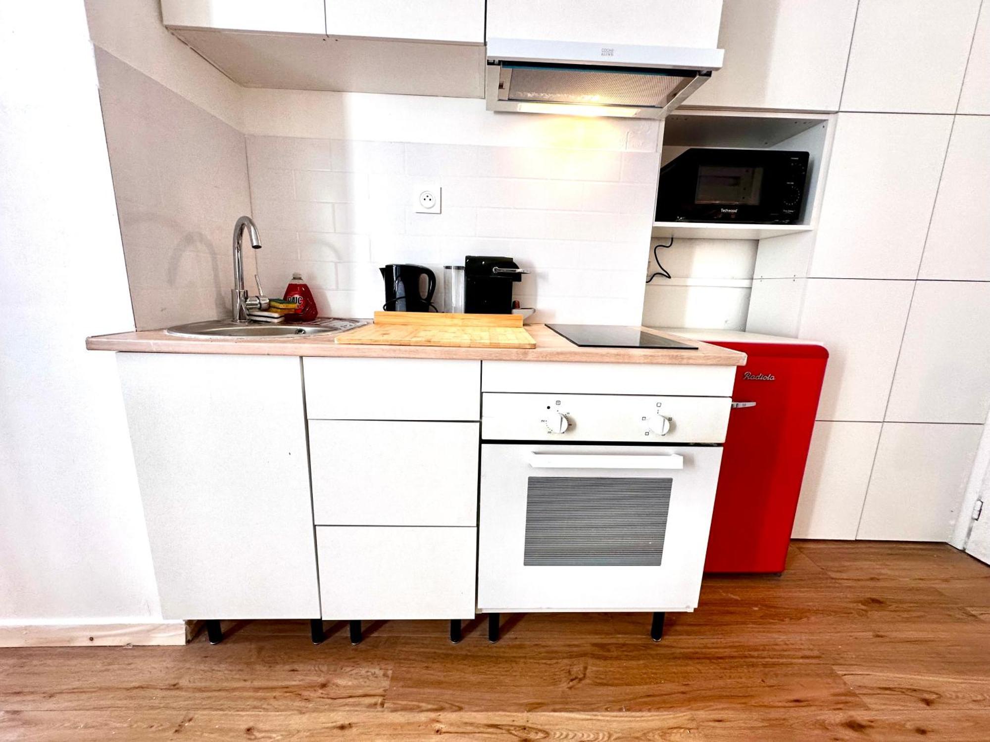 Sunny In The Heart Of 11eme Apartamento