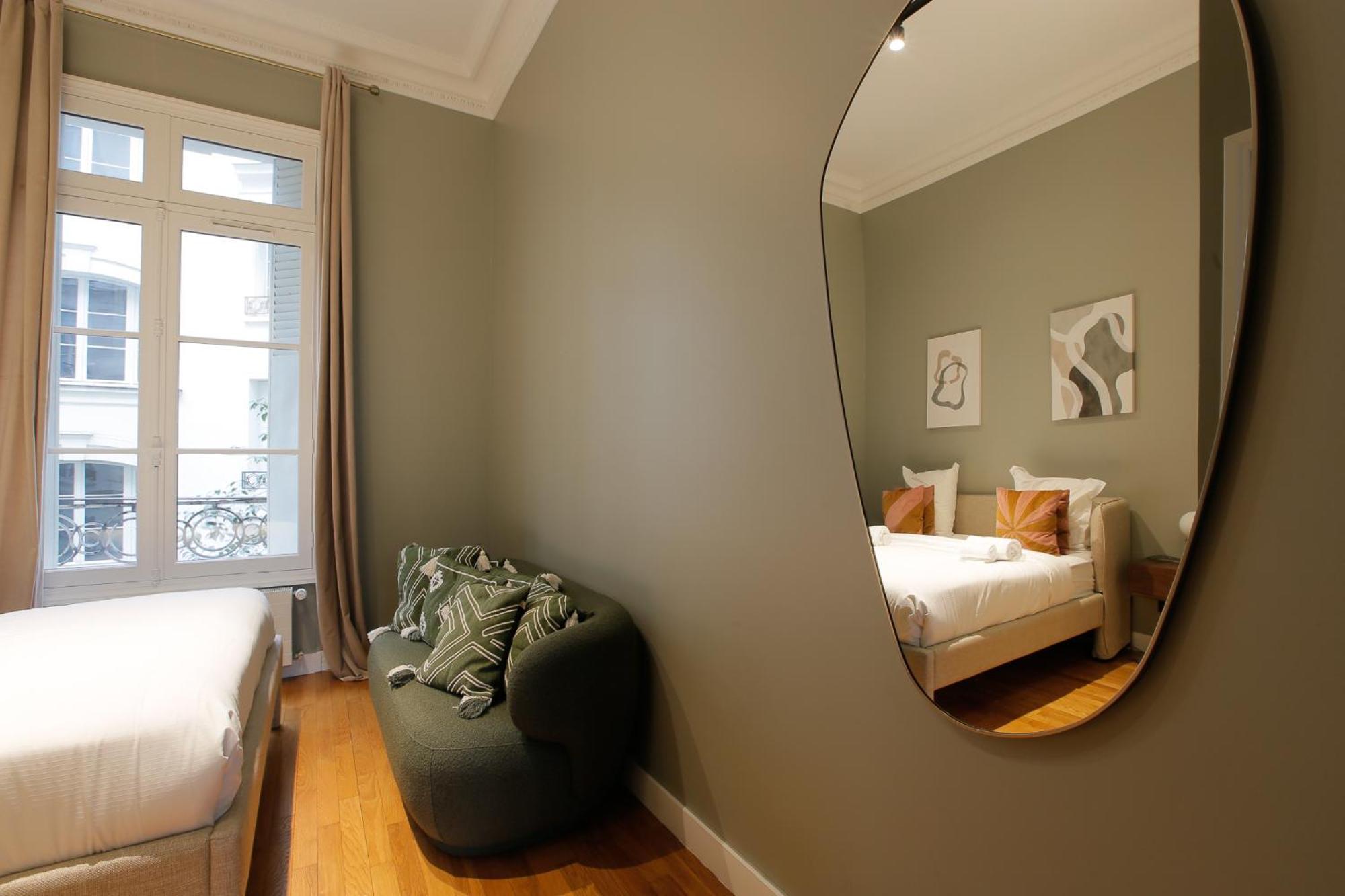 Apartment Grand 1br - Luxe Arc De Triomphe Paris