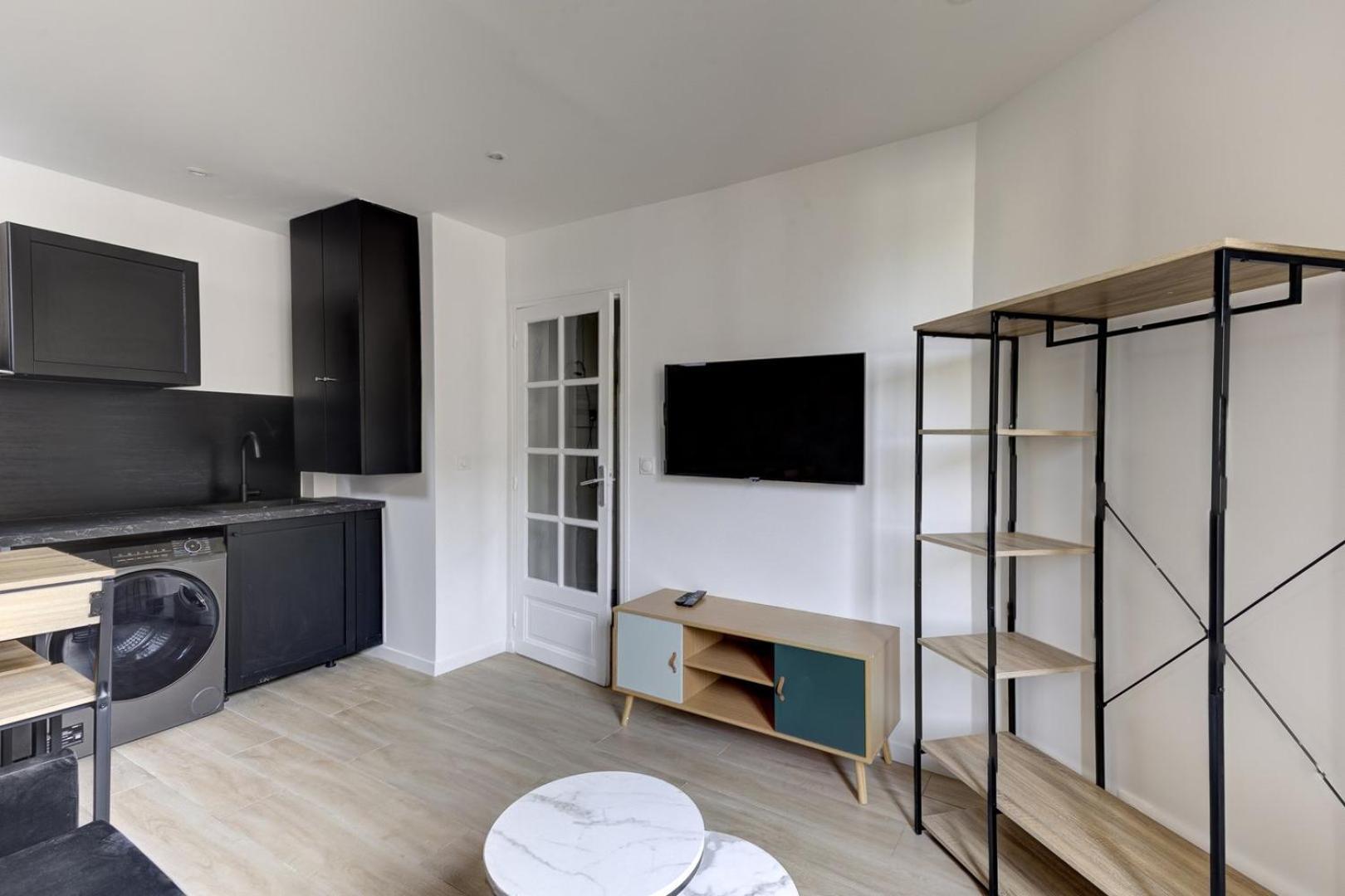 544 Champignon - Superb Sacre-coeur Appartement *