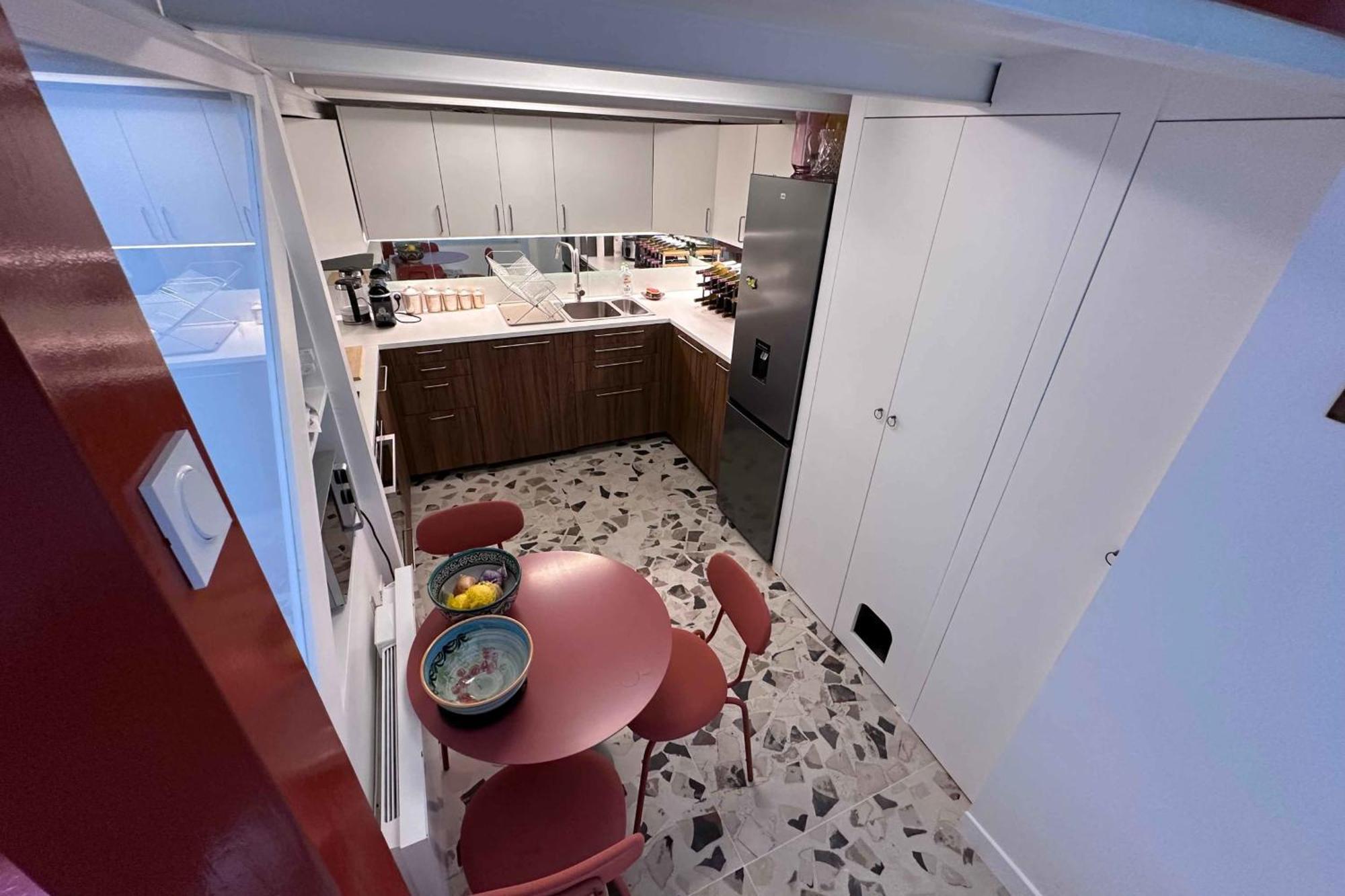 Apartment Atypical Loft In The Heart Of The Marais Paris