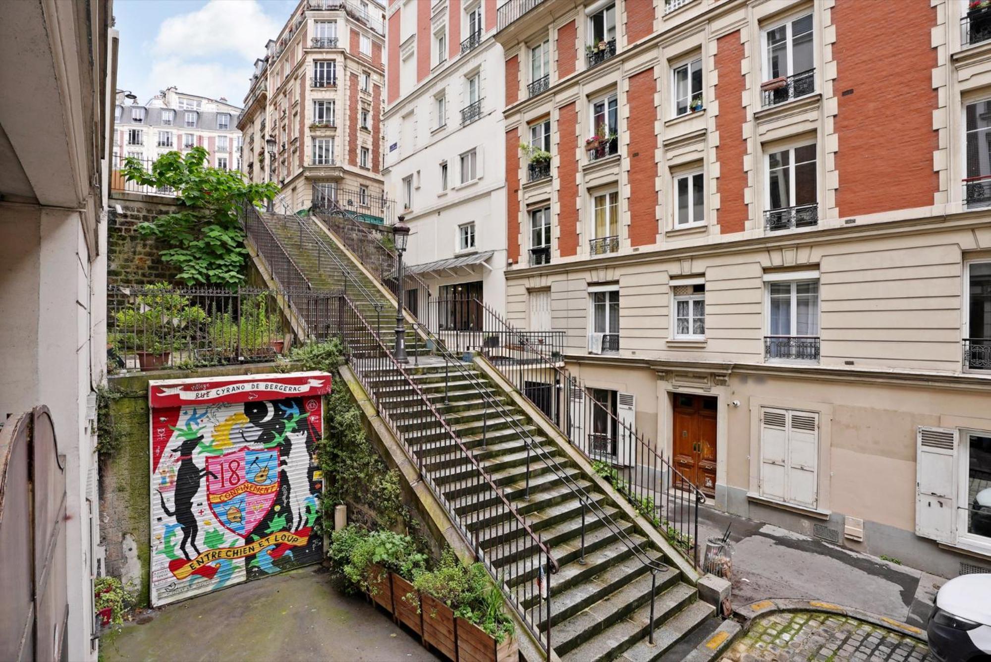2 Pieces Au Coeur De Montmartre - Proche Sacre Coeur * Paris